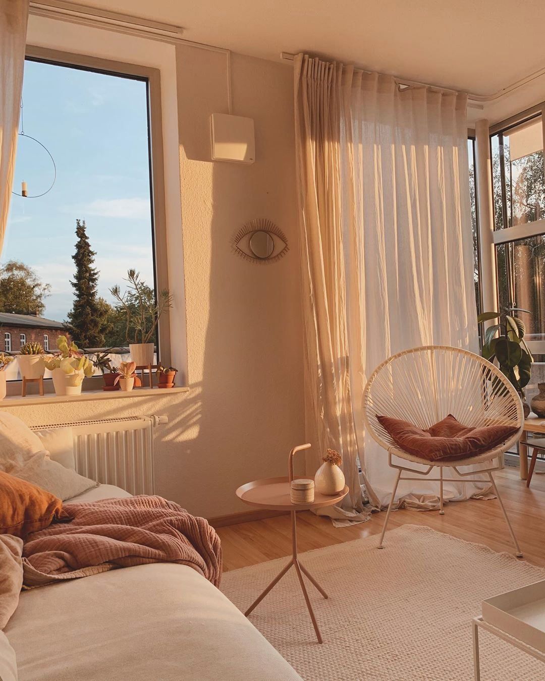 The Art of Aesthetics: A Beginner's Guide to Home Decor | super tiny forest