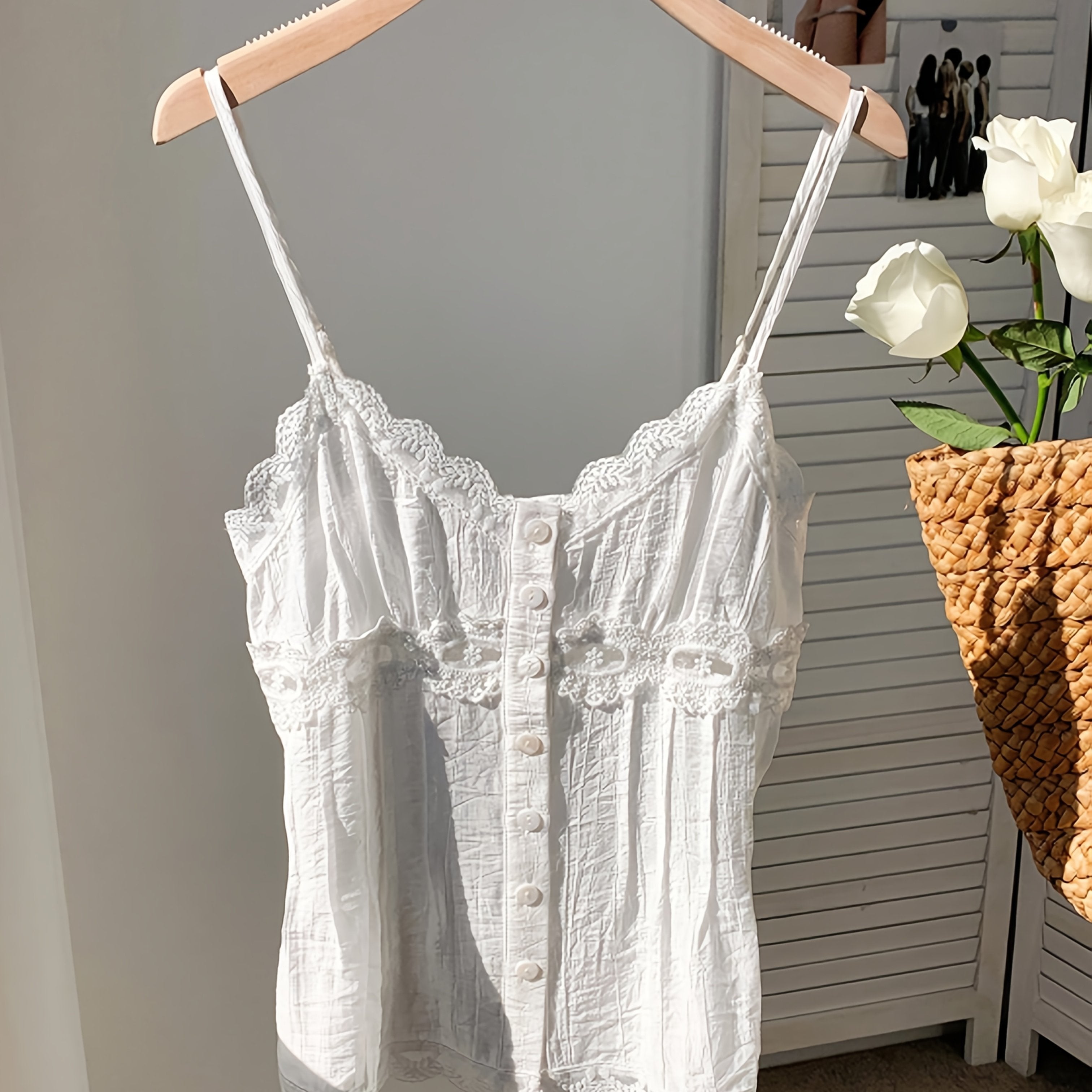 Women'S White Lace-Trimmed V-Neck Sleeveless Tank Top with Button Details - Perfect for Summer, All-Season Versatile, Romantic Style, Romantic Attire|Vintage Lace Top|Elegant Sleeveless Top