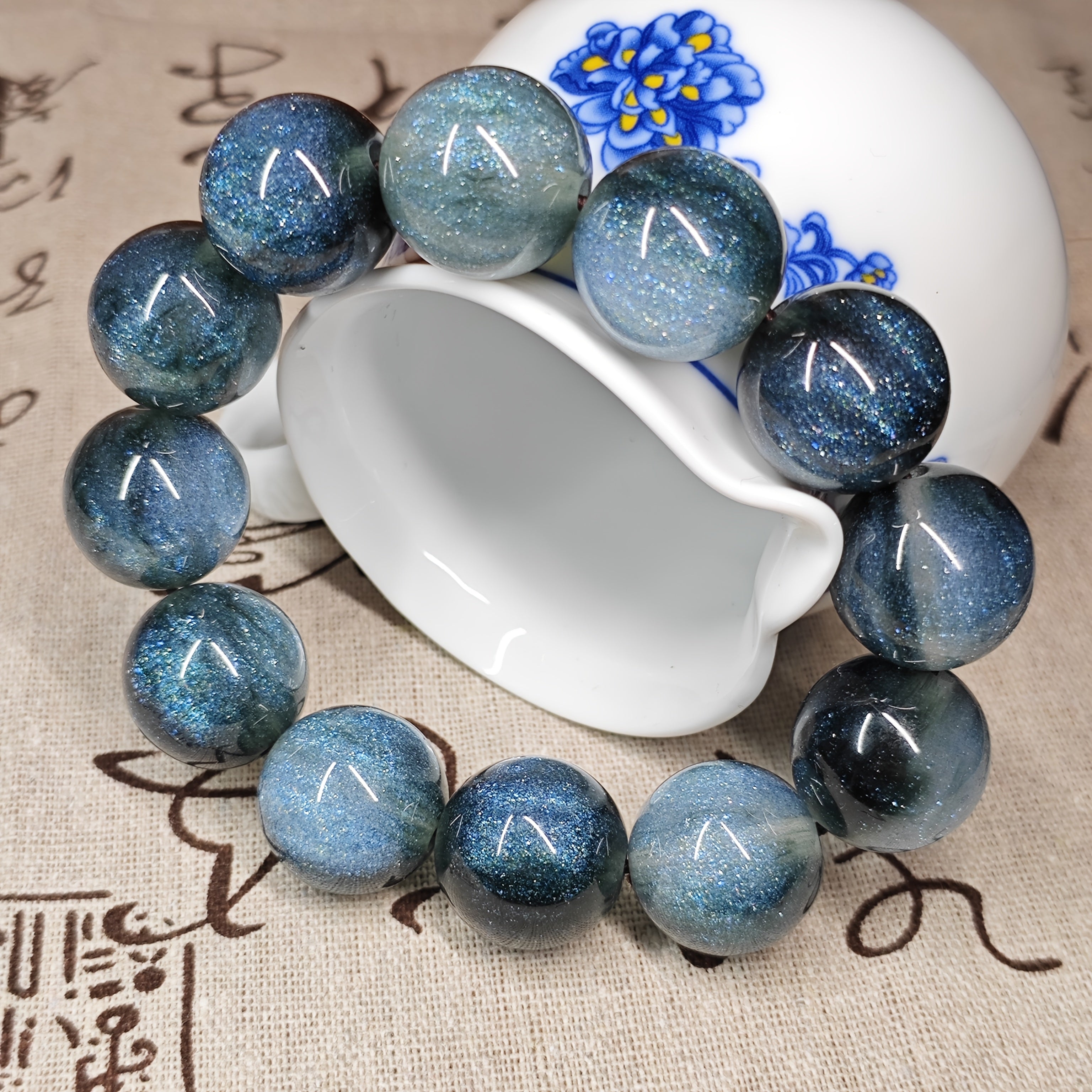 20mm Gradient Blue Sea Willow Iron Tree Fossil Secreted Large Bead Stretch Bracelet