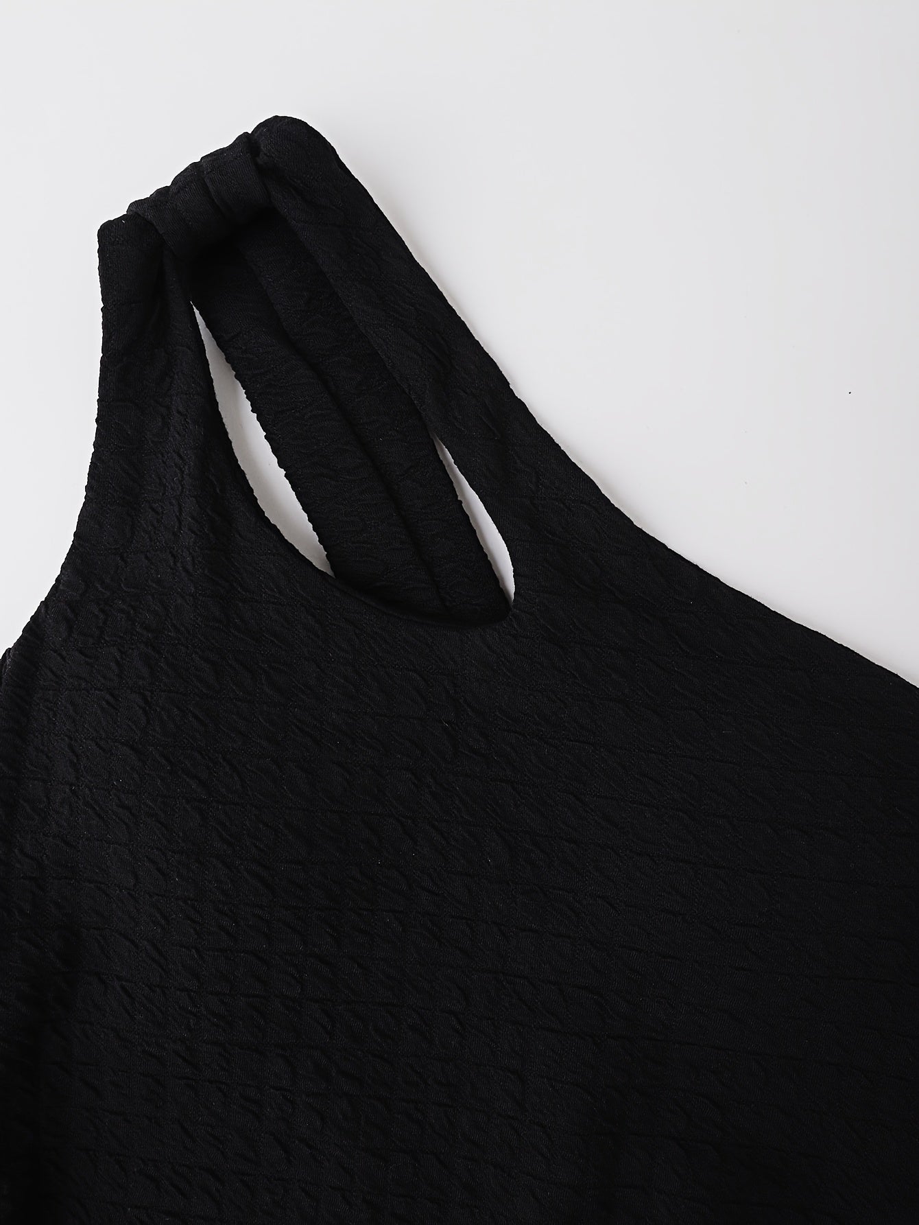 Women's 2pcs Sleeveless Off-Shoulder High-Waisted Set - Black & White Geometric Zebra Stripe Wide-Leg Pants & Top, Non-Stretch Summer Outfit for Beach, Casual Semi-Formal Wear, 2pcs Outfit Set (No Accessories Included)