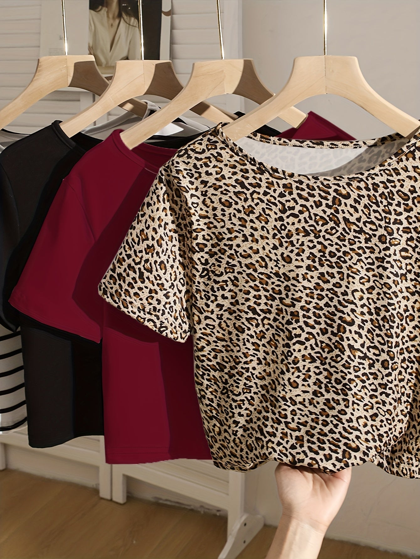 {4pcs} Leopard Print T-Shirt