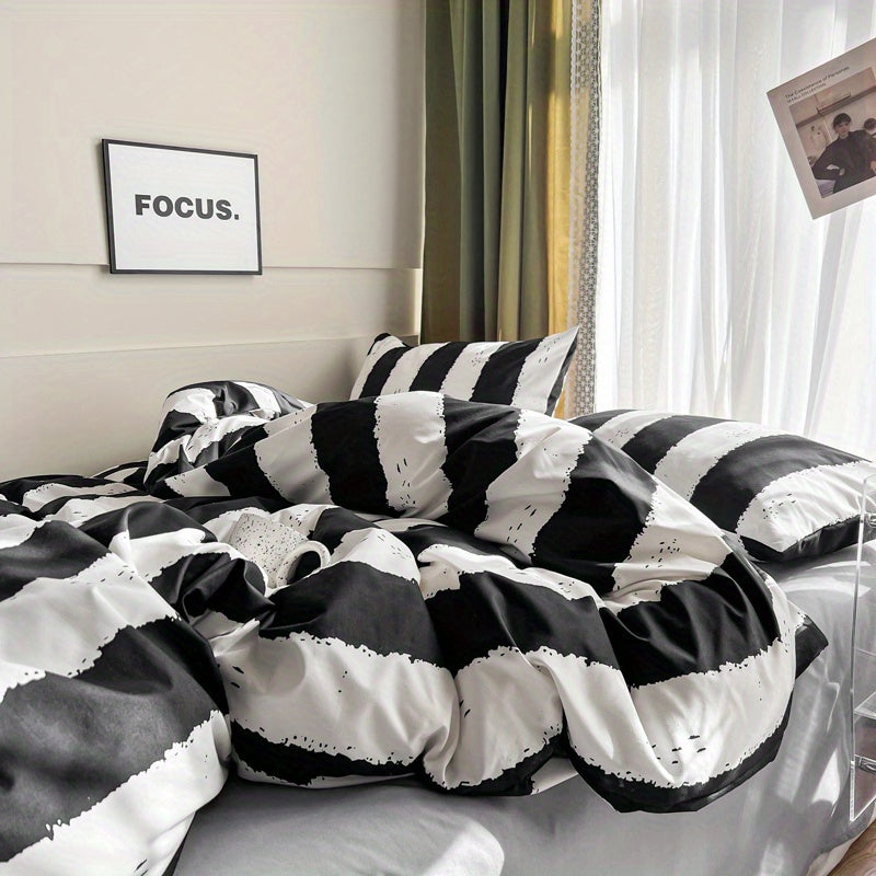 Black and White Striped Modern Minimalist Style Duvet Cover Set