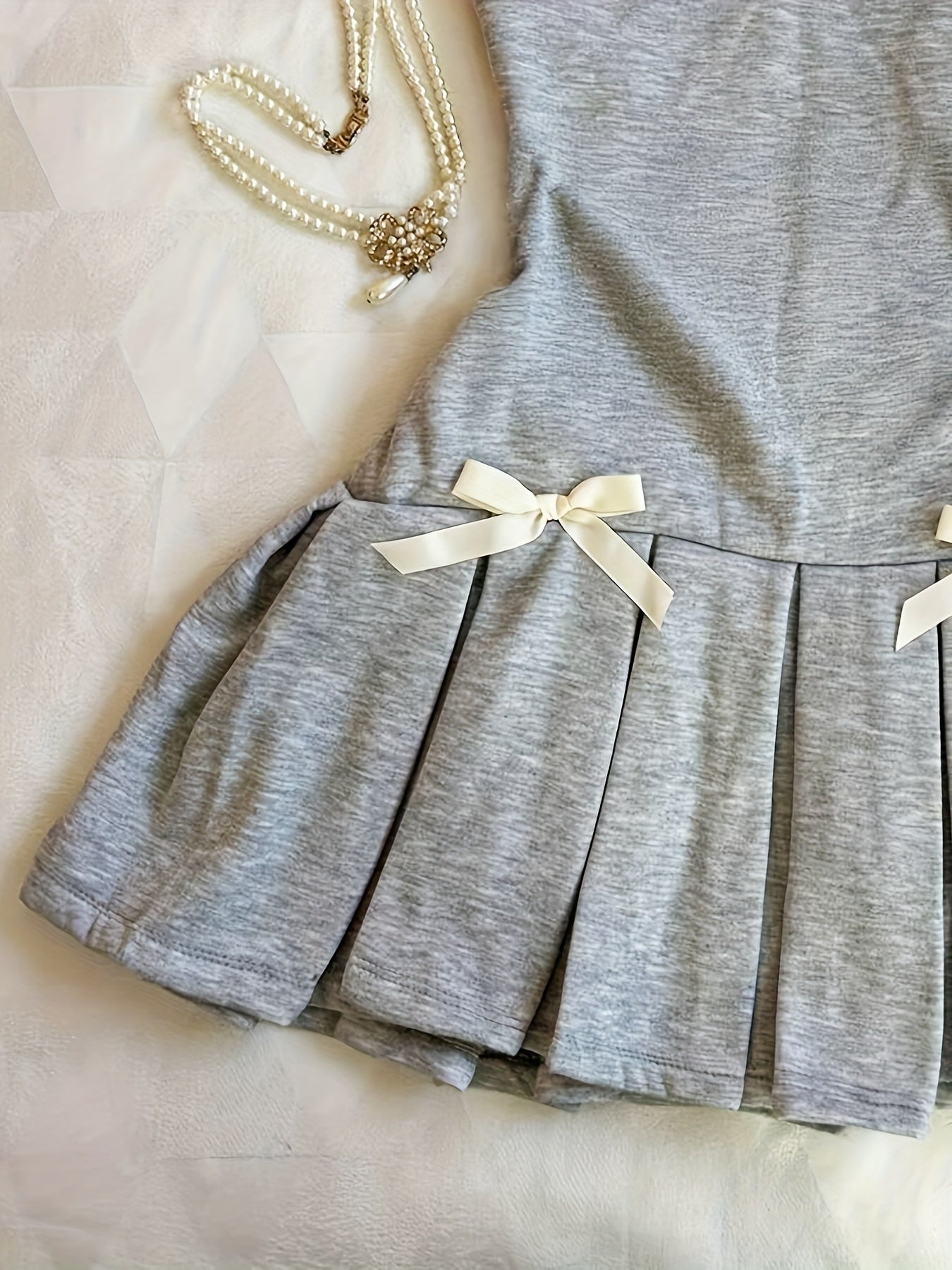 Casual Bow-Decorated Pleated Hem Dress
