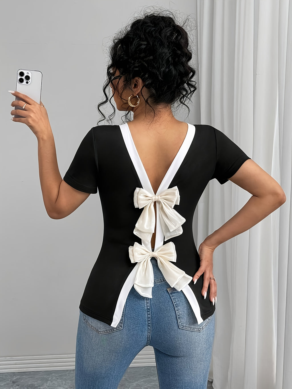 T-Shirt with White Bow Detail