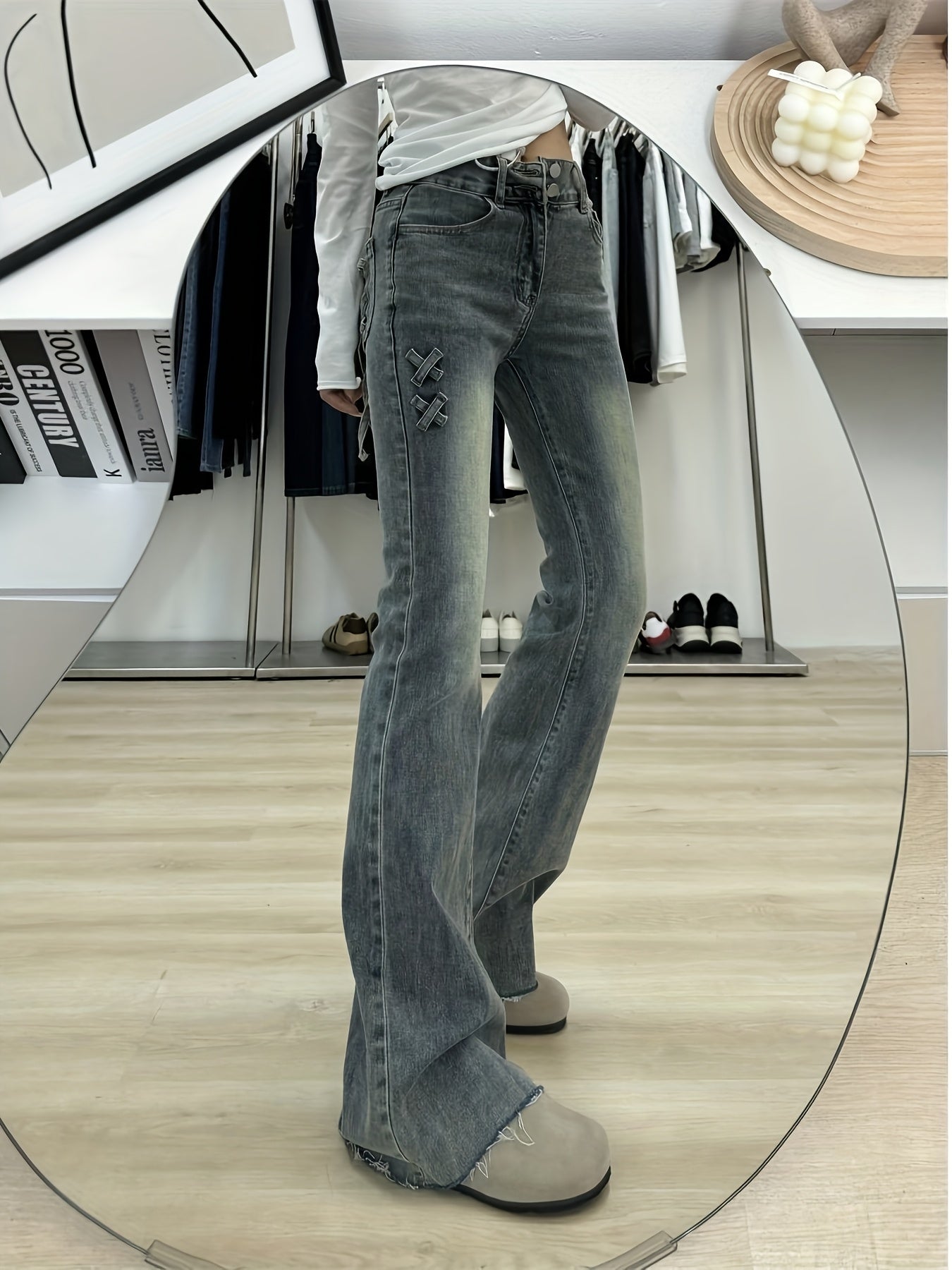 Retro Double Button Flared Jeans