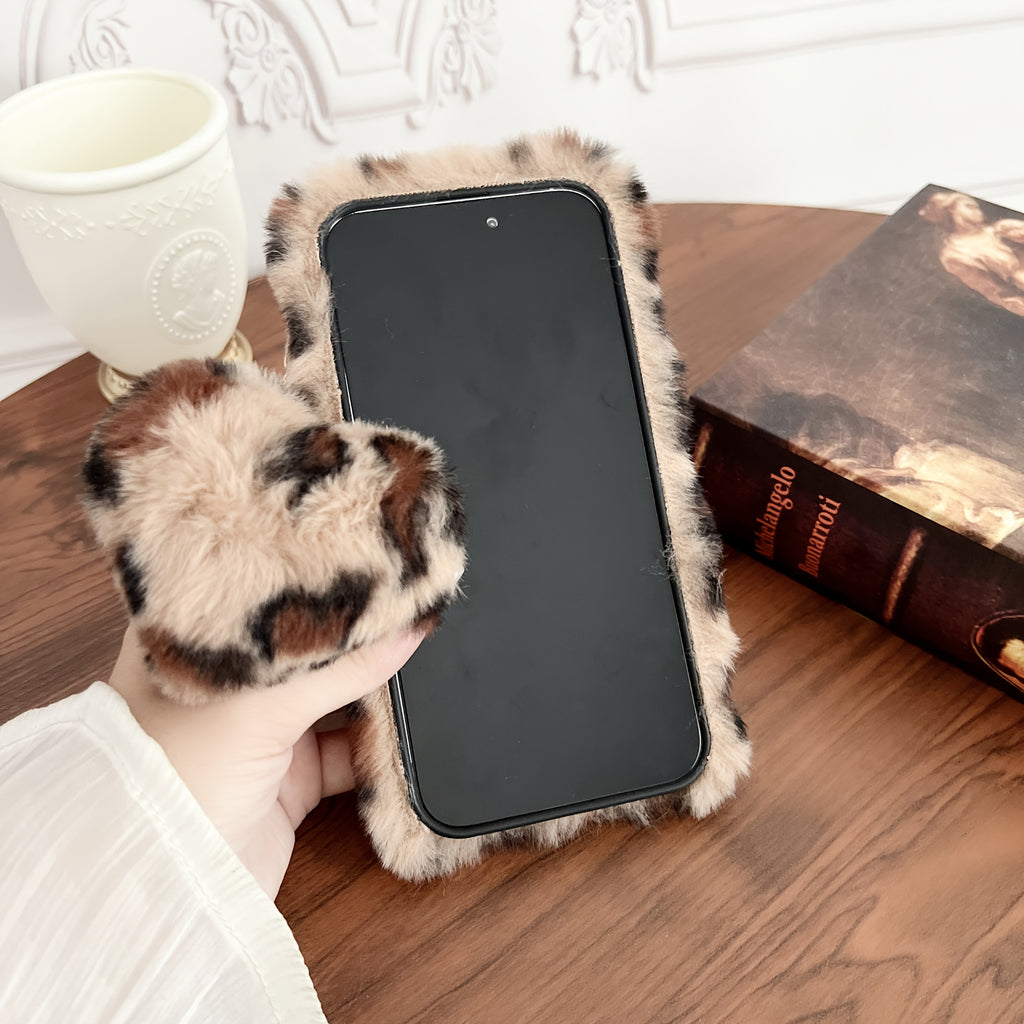 Abstract Colored Leopard Print Matching Lanyard 3D Heart Accessory iPhone Case