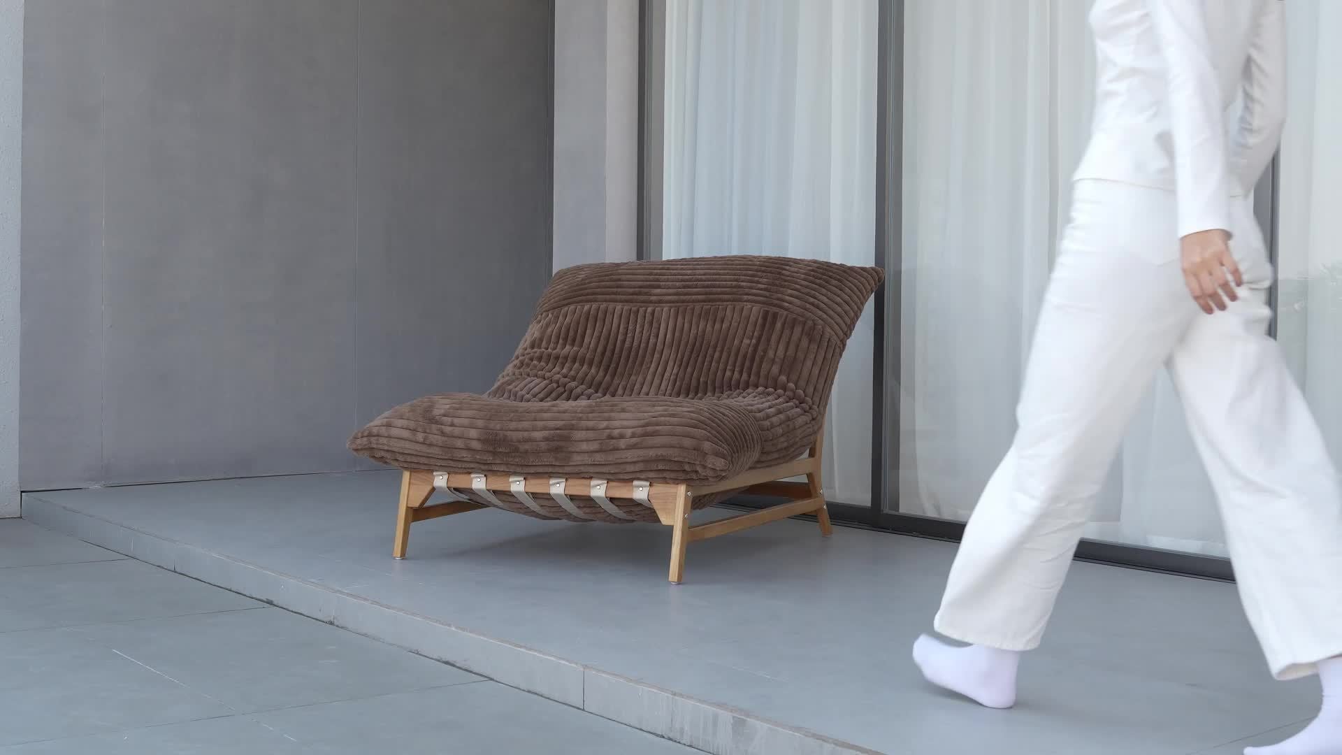 Oversized Chaise Lounge Chair