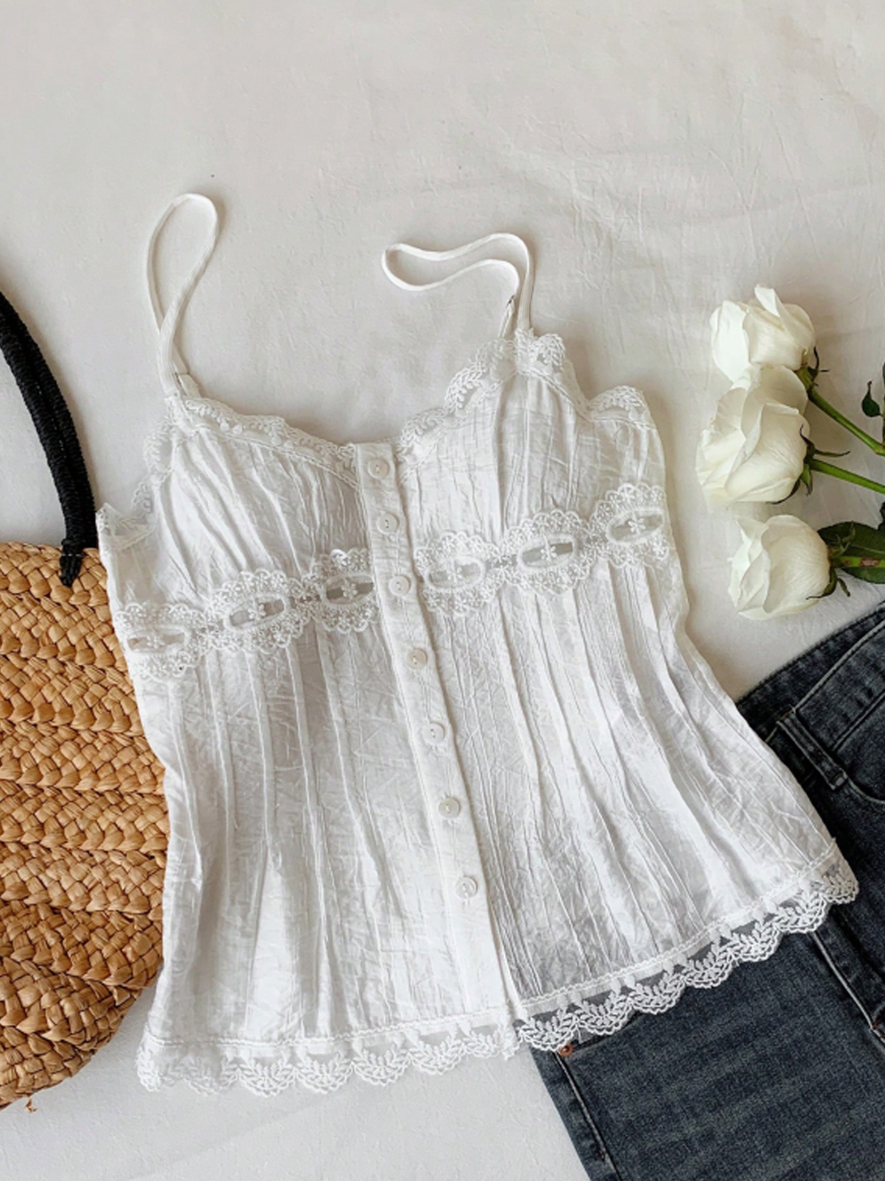 Women'S White Lace-Trimmed V-Neck Sleeveless Tank Top with Button Details - Perfect for Summer, All-Season Versatile, Romantic Style, Romantic Attire|Vintage Lace Top|Elegant Sleeveless Top