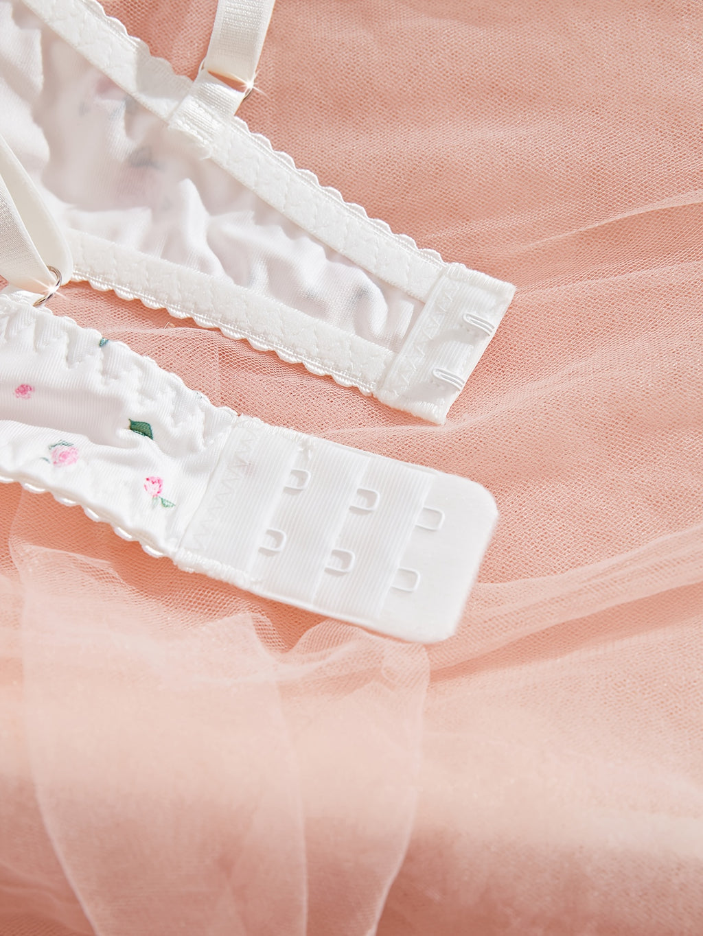 Lingerie Set with Contrast Lace Trim