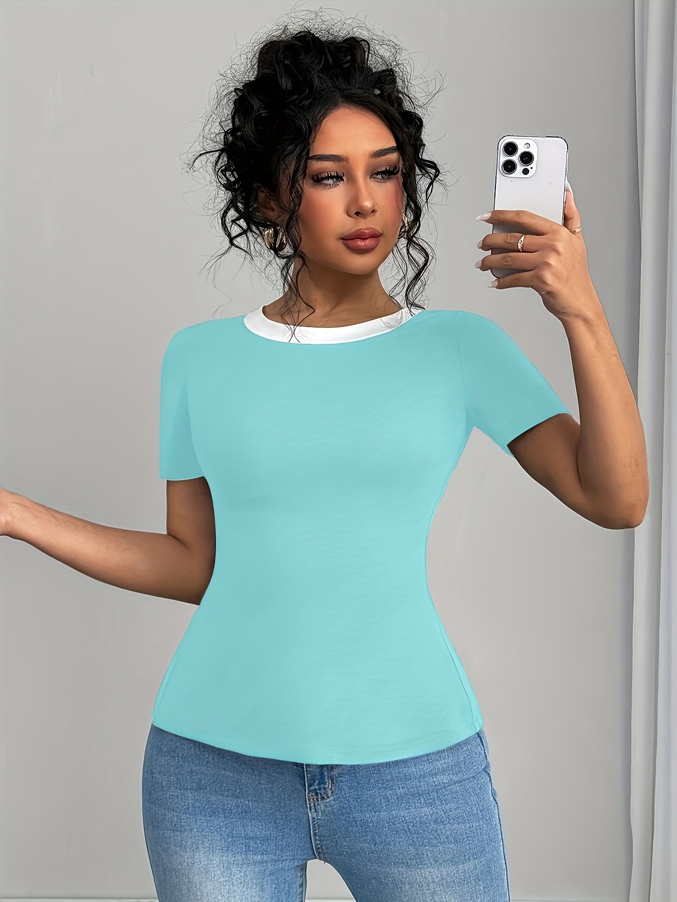 T-Shirt with White Bow Detail