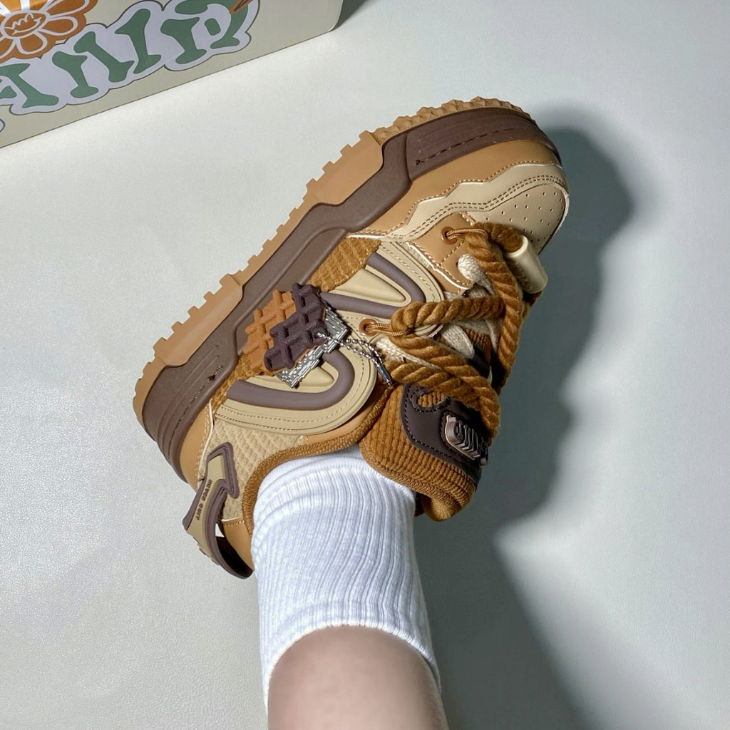 Vintage Skate Sneakers