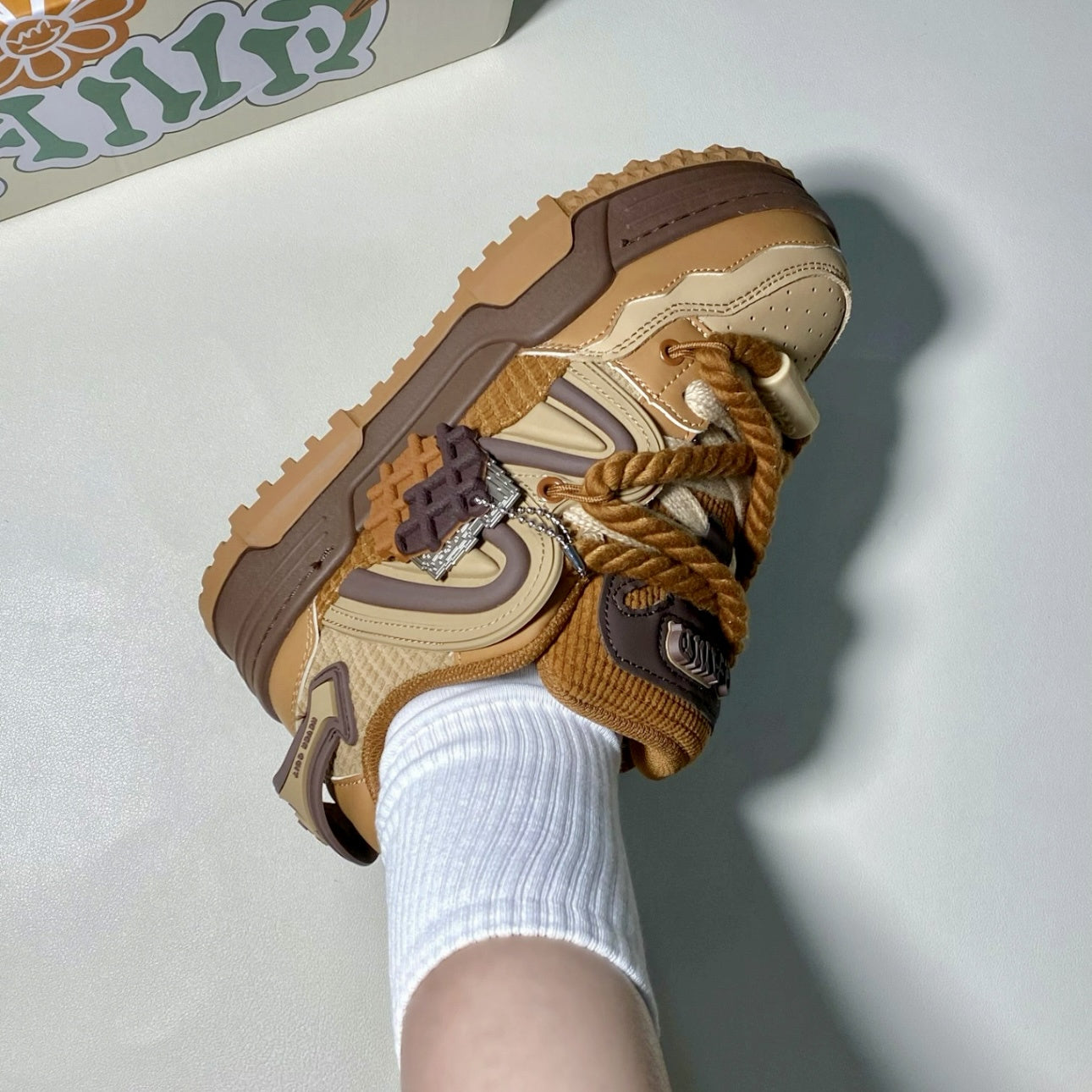 Vintage Skate Sneakers