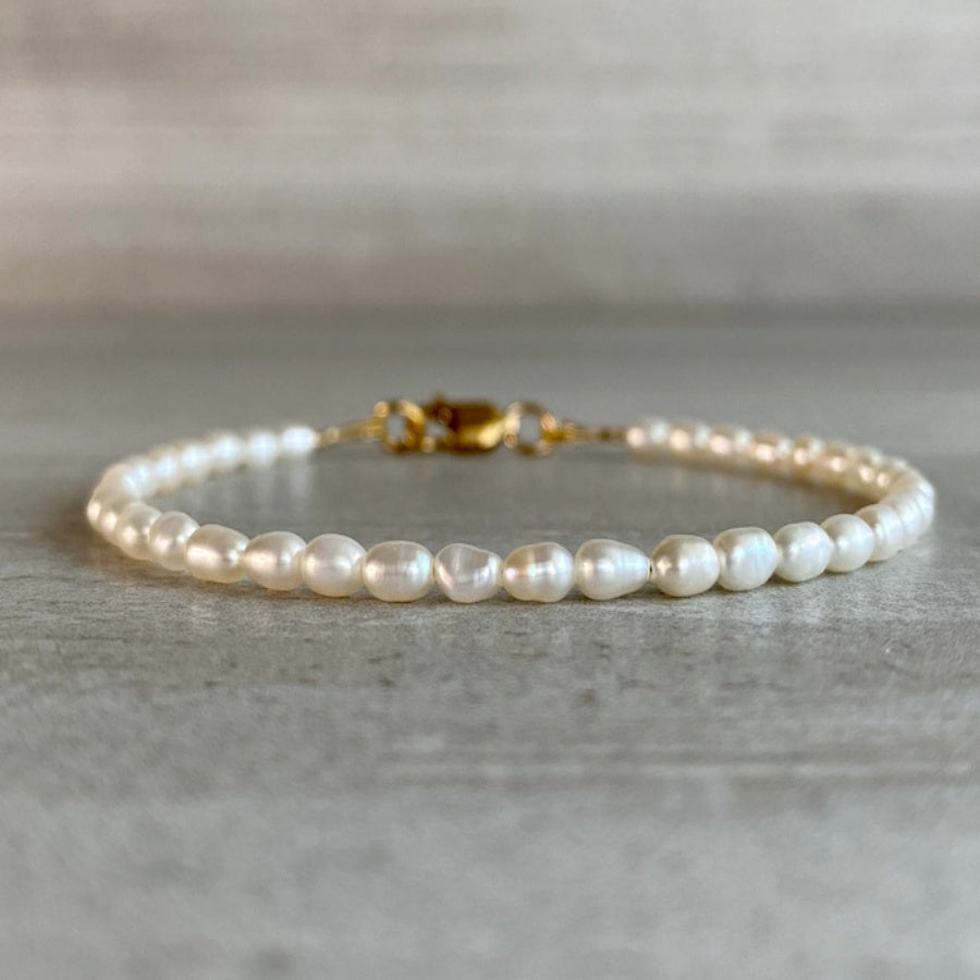 Tiny Pearl Bracelet