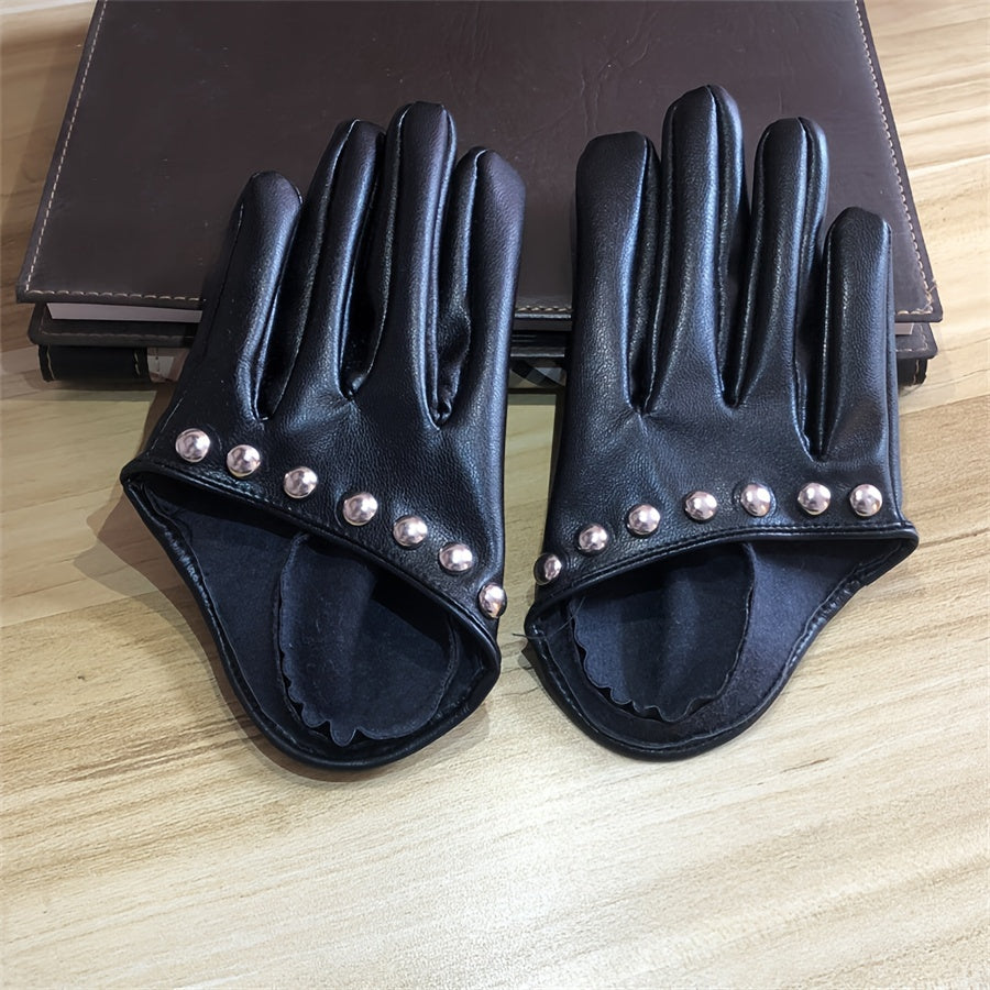Short Half-Finger Gloves with Rivets