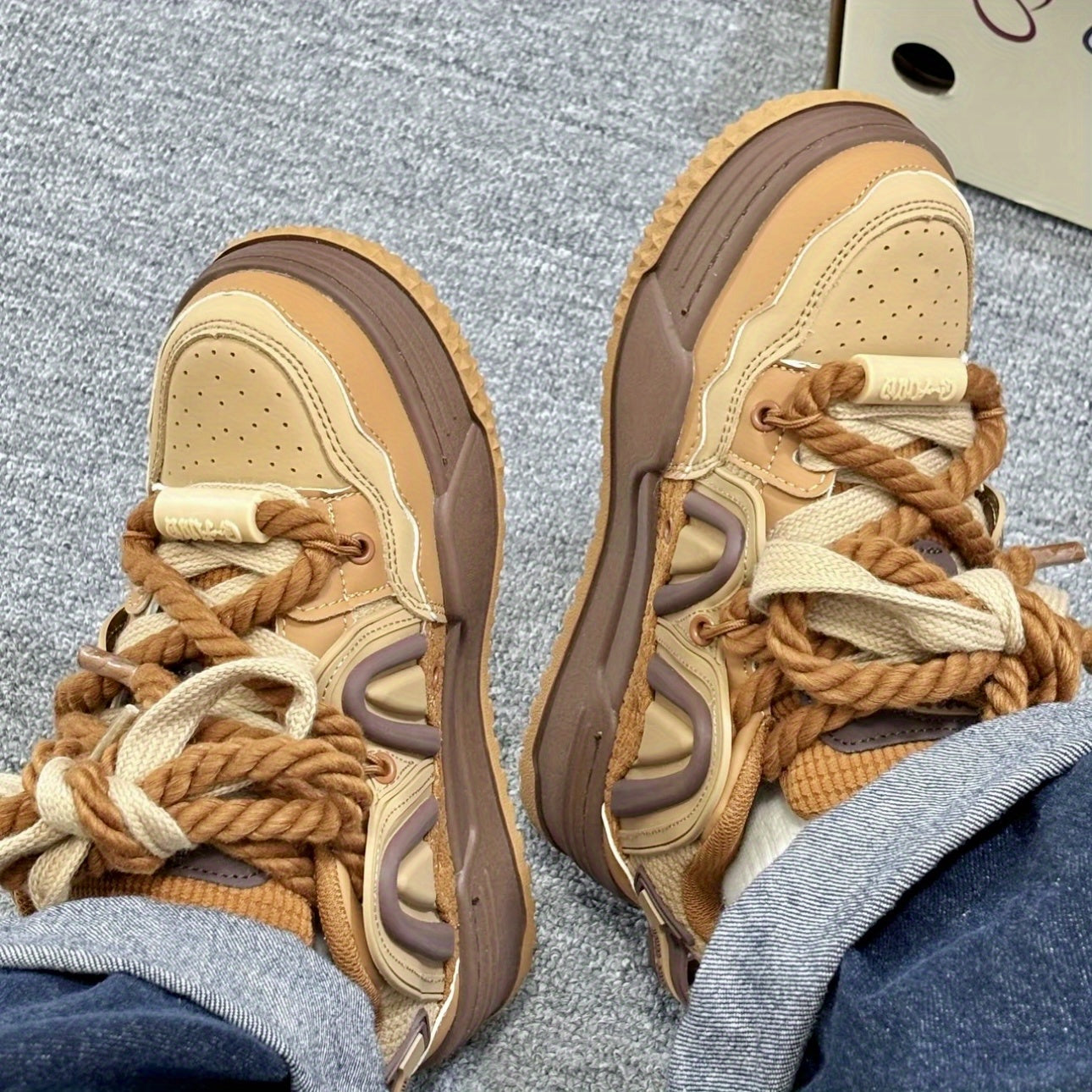 Vintage Skate Sneakers