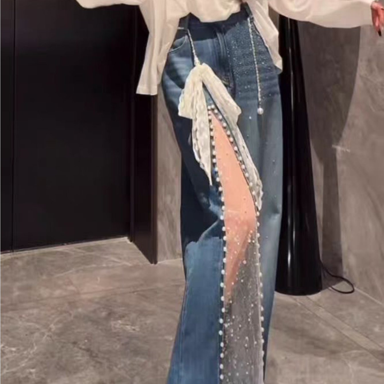 Sheer Detail Wide-Leg Jeans