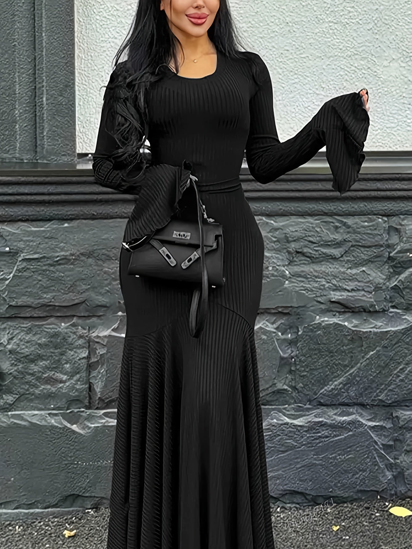 Style Round Neck Flared Sleeve Solid Color Mermaid Dress