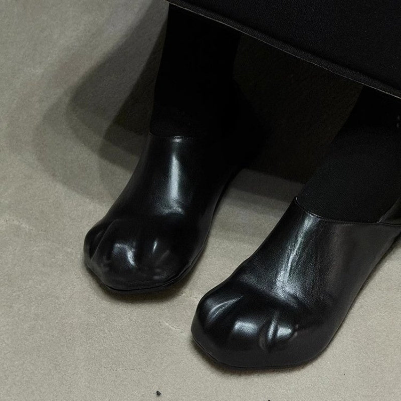 Slip-On Cat Claw Shoes