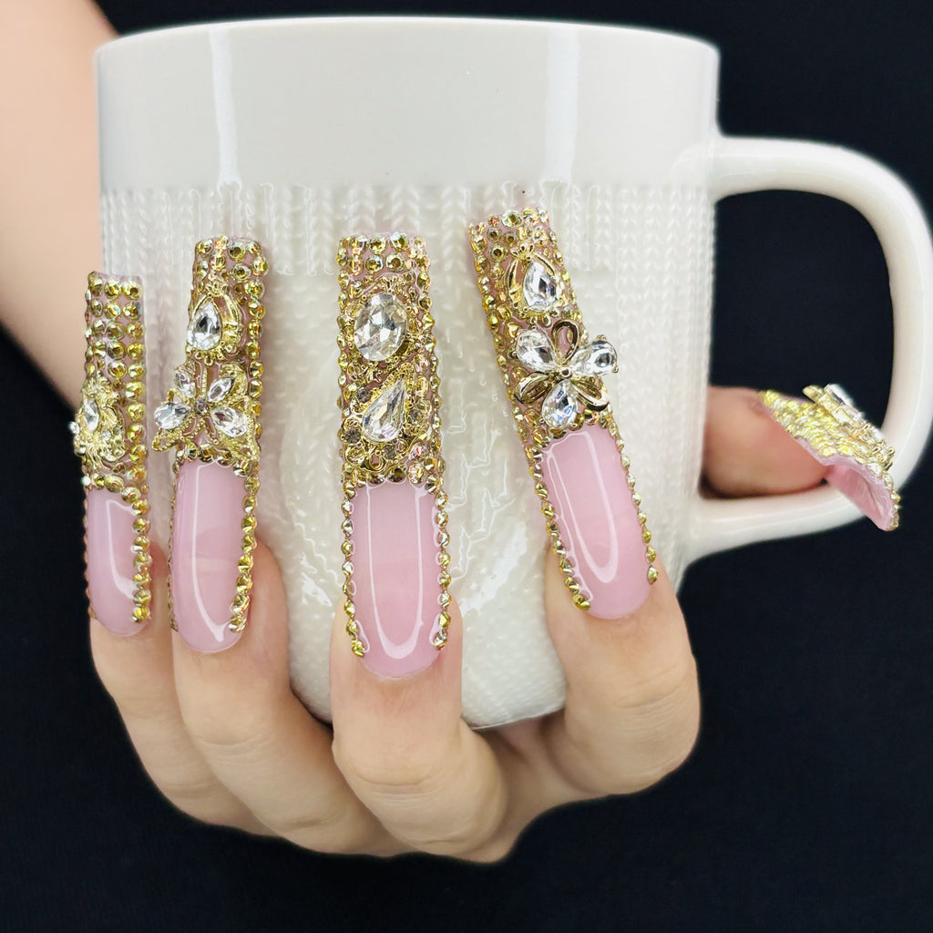 {10pcs} Gold Rhinestone Butterfly Press-On Nails