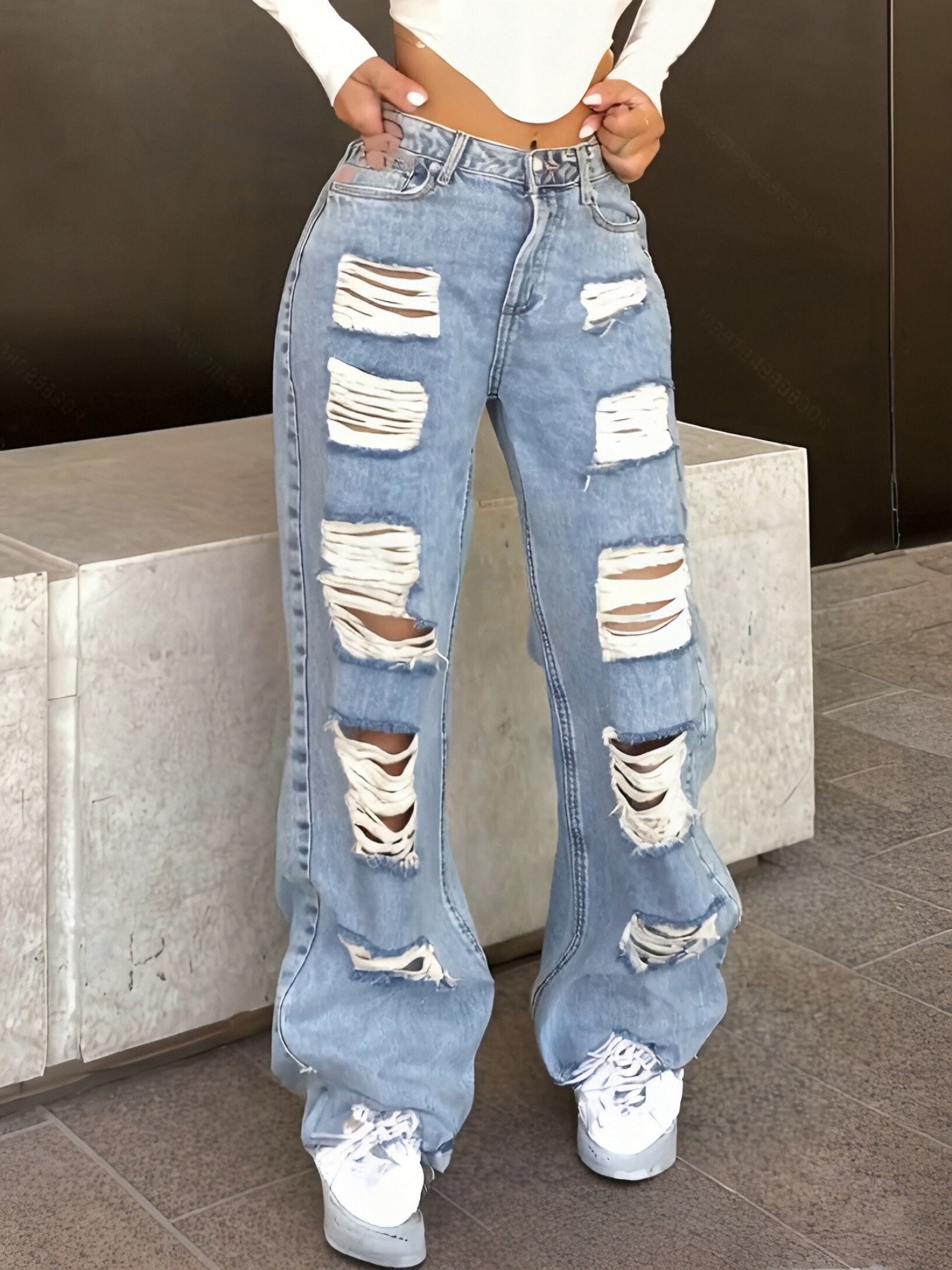 Straight Distressed Jeans