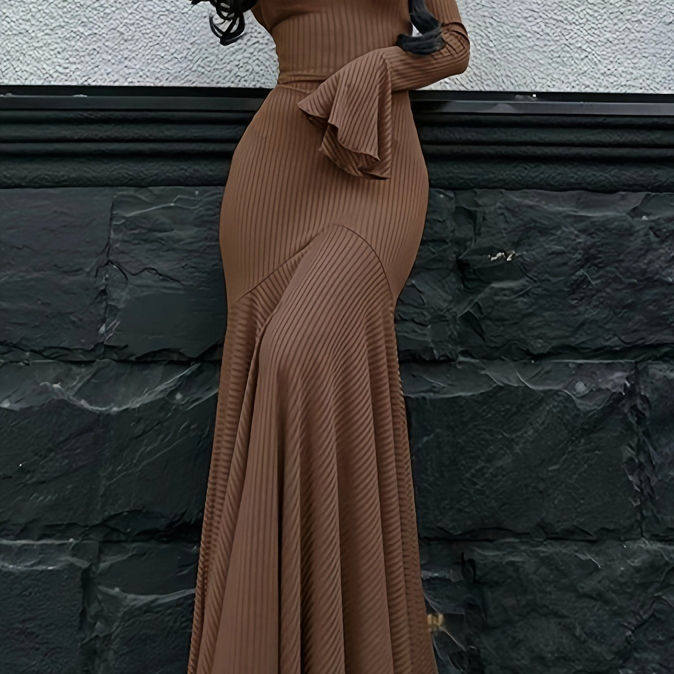 Style Round Neck Flared Sleeve Solid Color Mermaid Dress