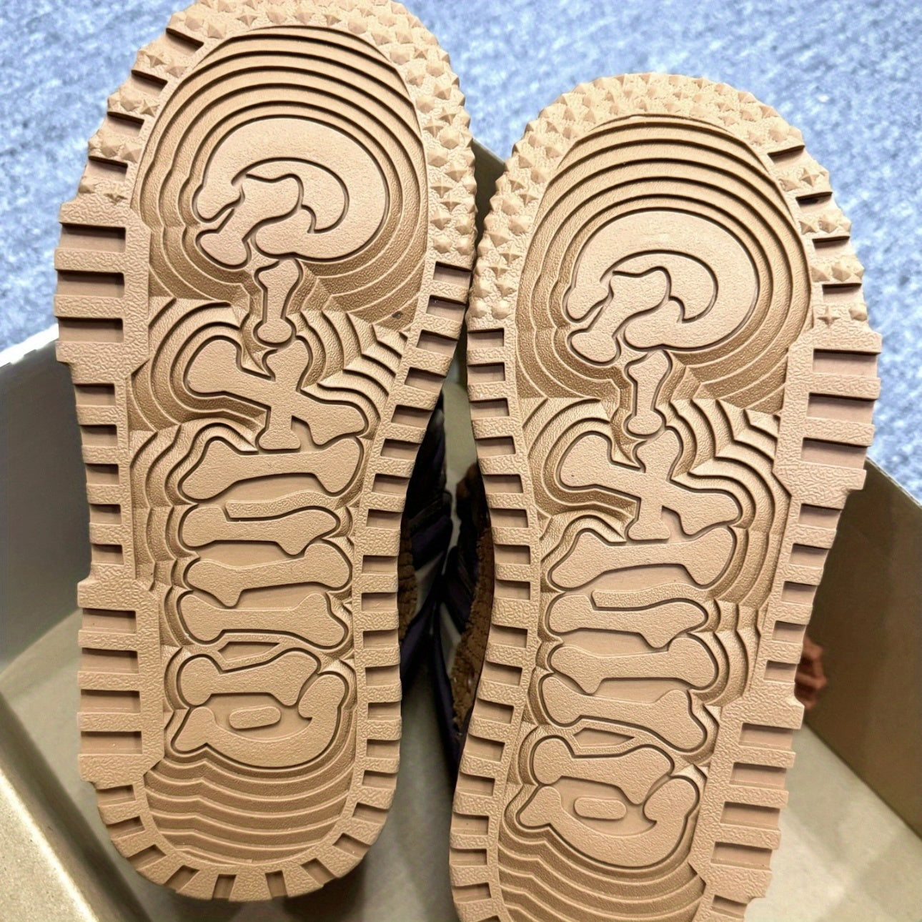 Vintage Skate Sneakers