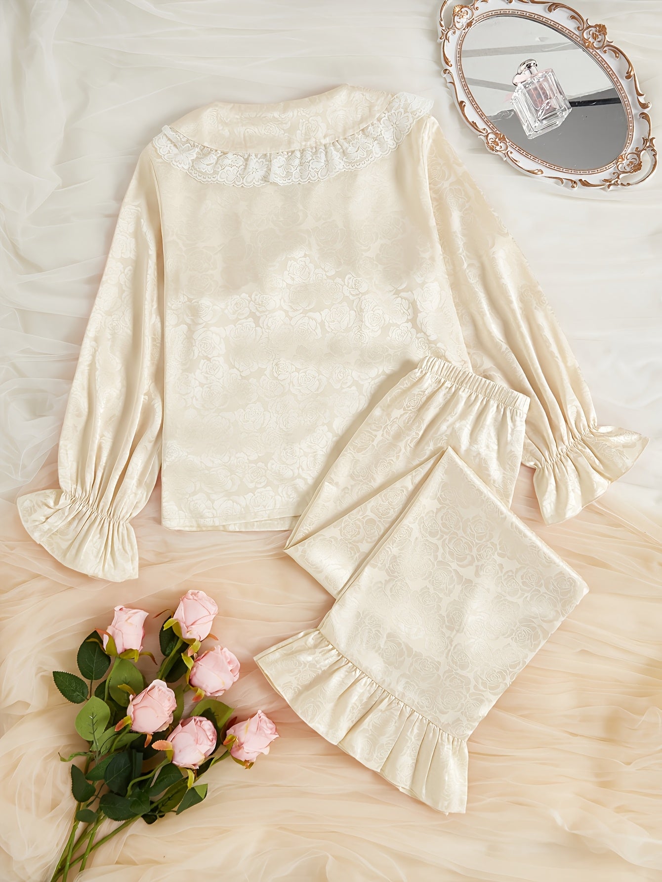 Jacquard Texture Color Block Soft Lace Pajama Set