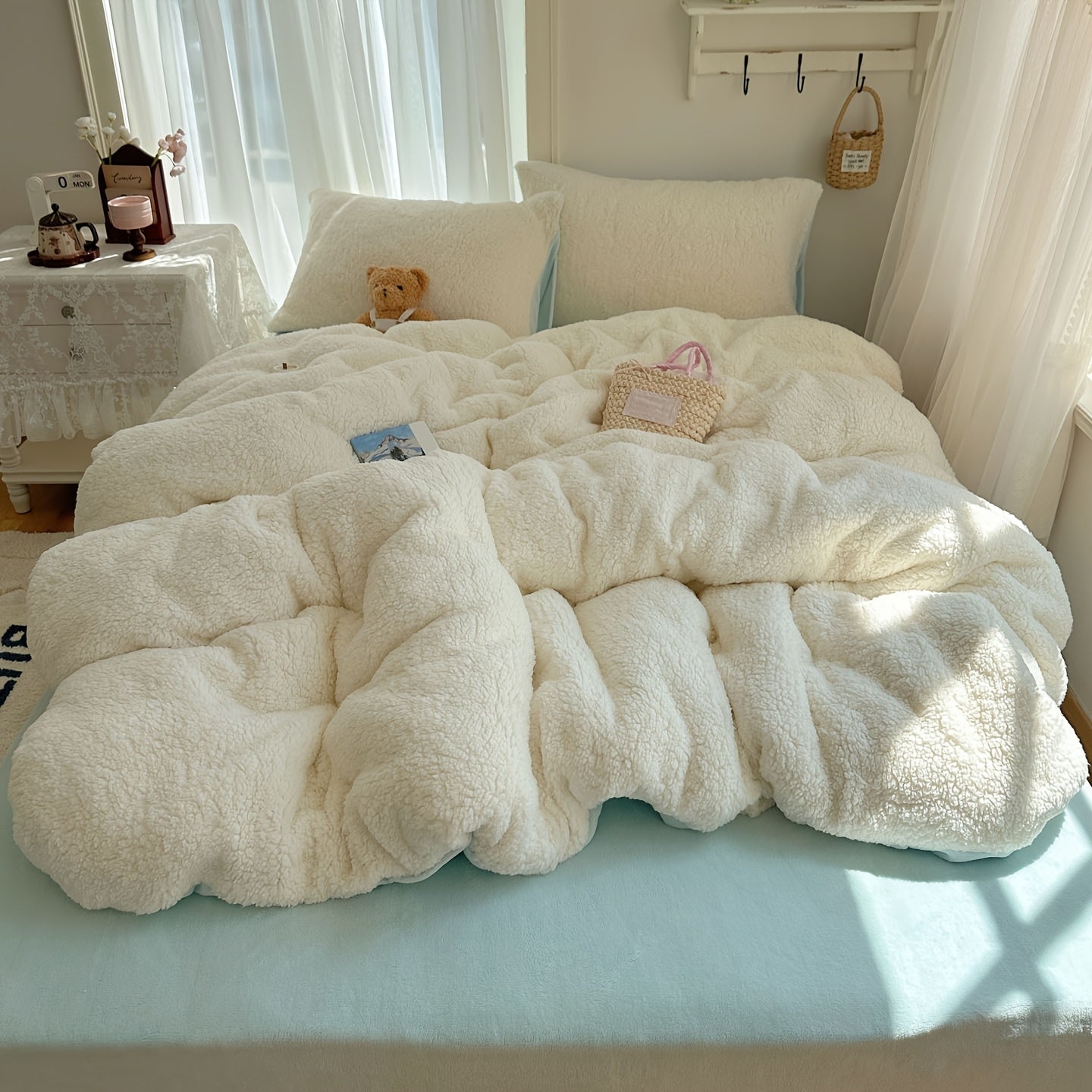 Milk Velvet Four-Piece Set (Duvet Cover*1 + Bed Sheet*1 + Pillowcase*1/2)