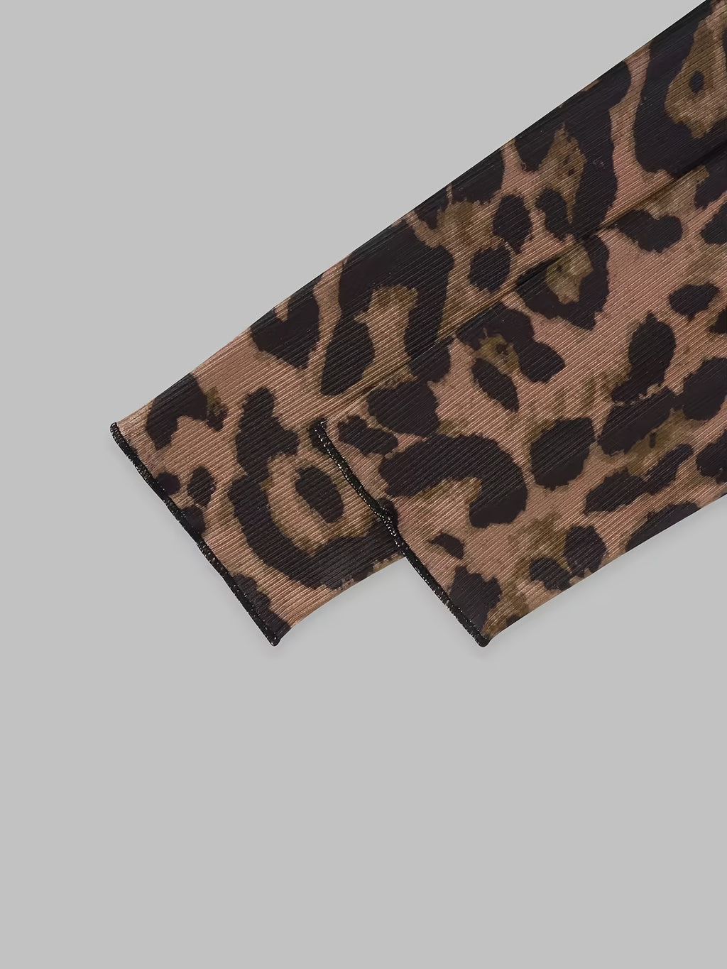 Leopard Print V-Neck Long Sleeve Blouse