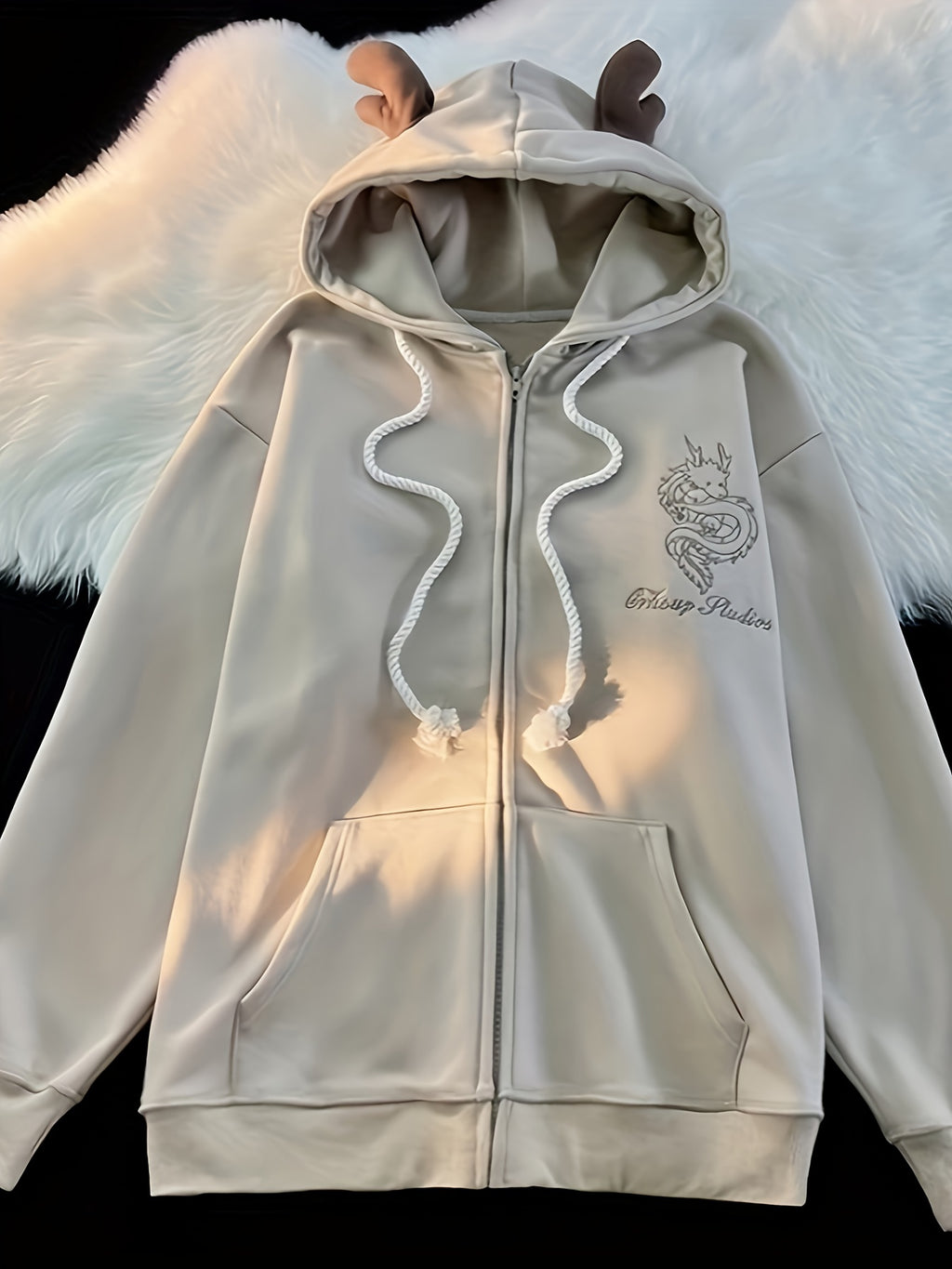 Women's Thick Fleece-Lined Hooded Sweatshirt with Intricate Dragon & Star Embroidery - Cozy Winter Pullover, Machine Washable Casual Outerwear, Cute Sweatshirts, Autumn Wardrobe, Trendy Hooded Top, Soft Fabric Construction