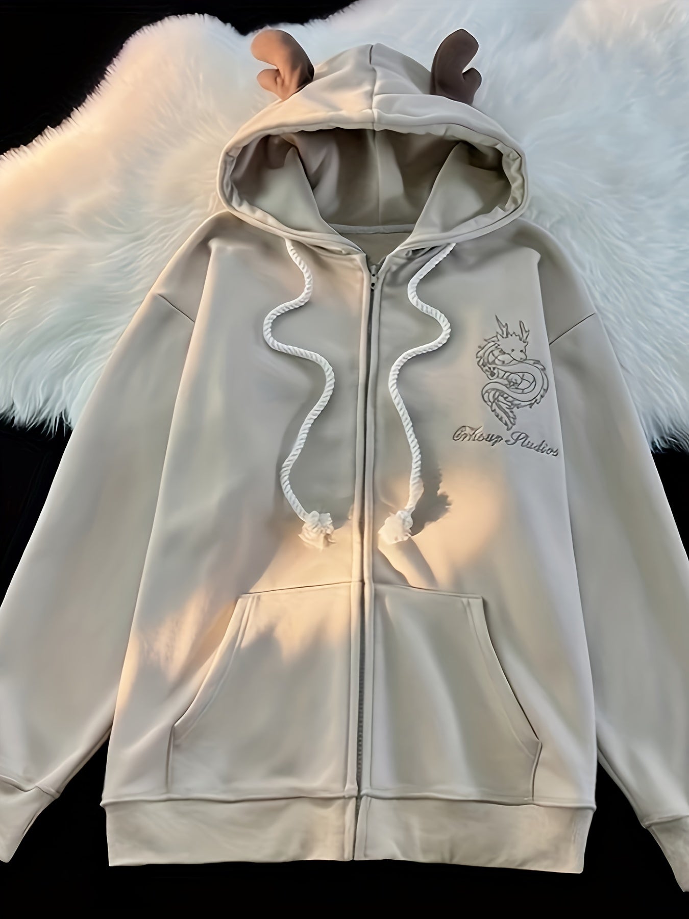 Women's Thick Fleece-Lined Hooded Sweatshirt with Intricate Dragon & Star Embroidery - Cozy Winter Pullover, Machine Washable Casual Outerwear, Cute Sweatshirts, Autumn Wardrobe, Trendy Hooded Top, Soft Fabric Construction