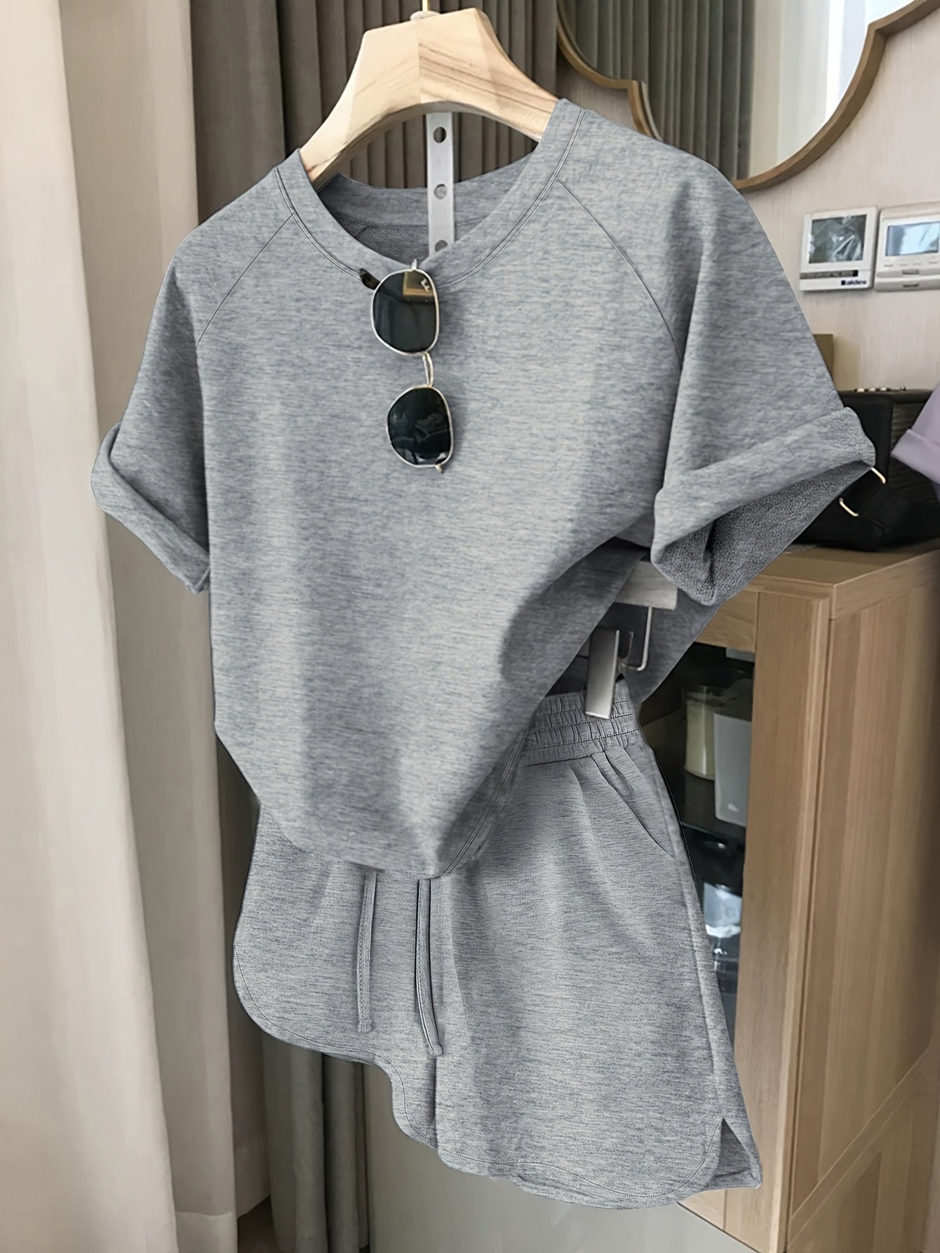 {2pcs} Sporty Fashion Women's Spring/Summer Casual Comfort Shorts Set