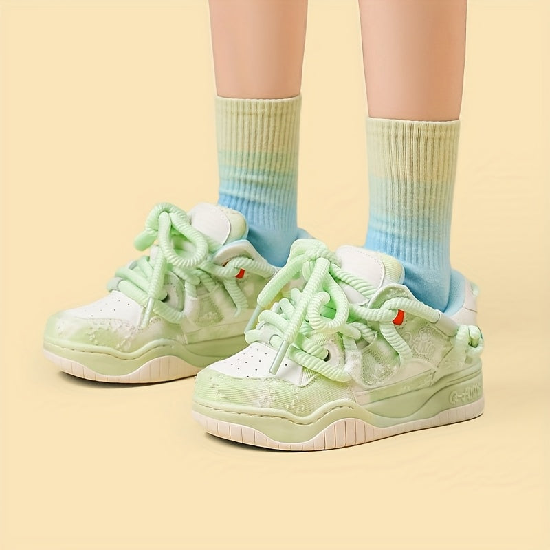 Low Top Lace-Up Cartoon Pattern Skateboarding Shoes