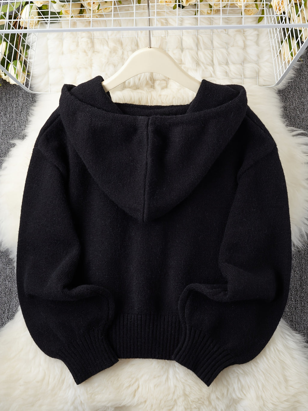 Women's Oversized Hooded Sweatshirt with Red Heart Patch - Cozy Long Sleeve Pullover, Medium Stretch Fabric, Drawstring Hood & Ribbed Cuffs for Fall Winter Casual Wear, Seasonal Wardrobe, Chic Pullover, Durable Construction,