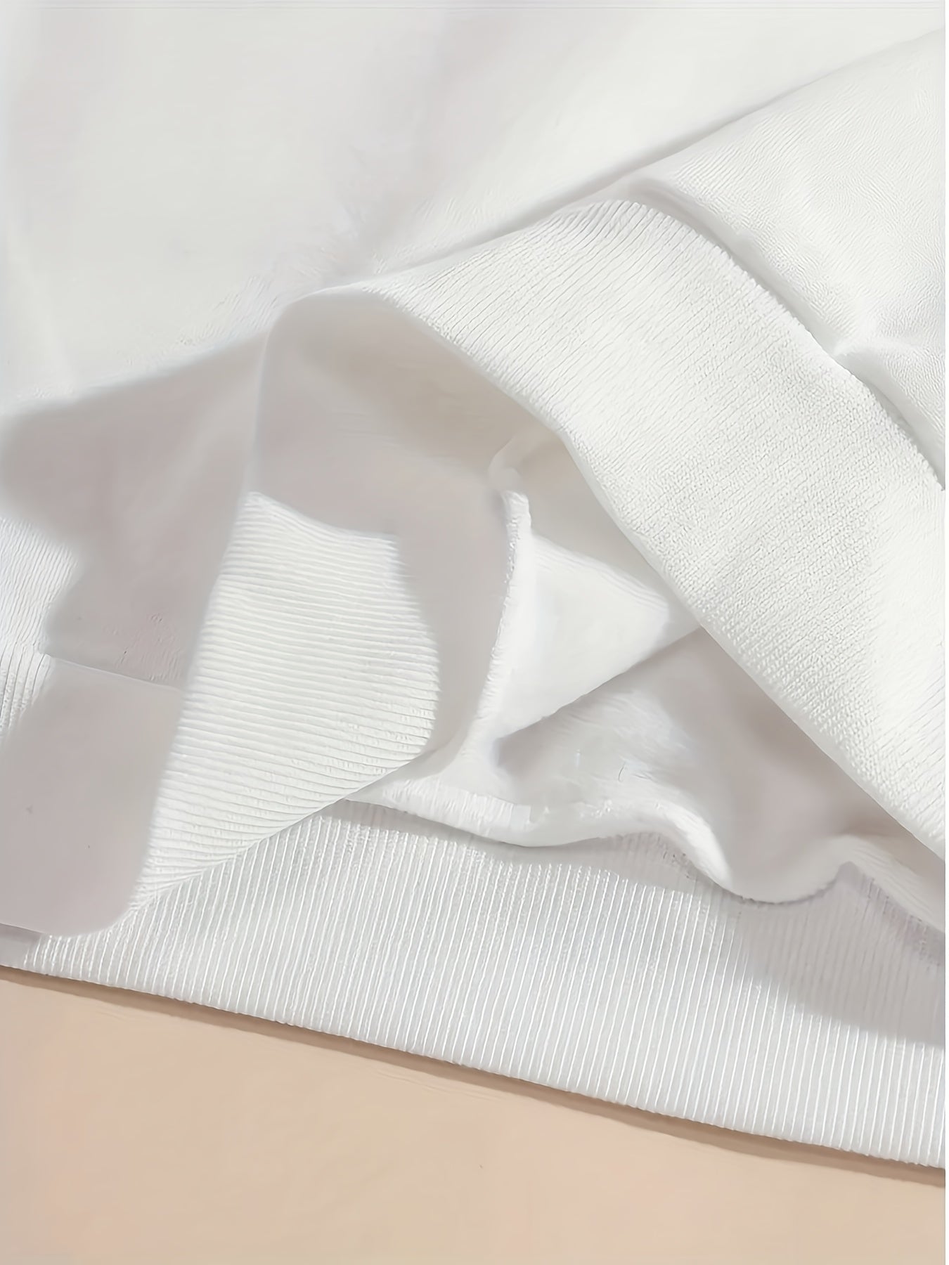 Women'S Stylish Black & White Bow Tie Sweatshirt - Cozy Long Sleeve Pullover with Ribbed Cuffs, Casual Fall/Winter Wear, Casual Wear | Trendy Pullover | Construction, Sweater Hoodie