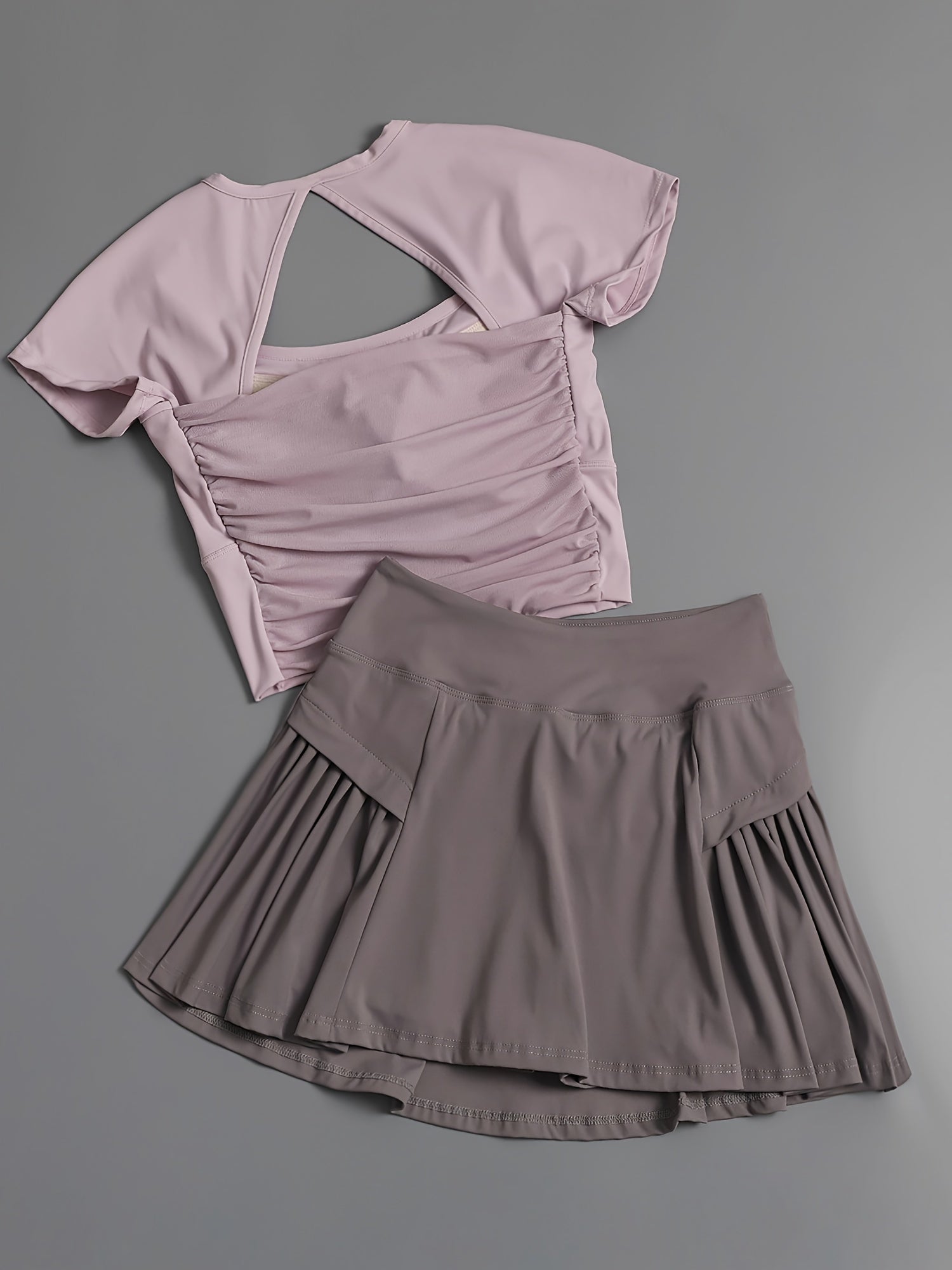 A Stylish Two-Piece Sports Outfit