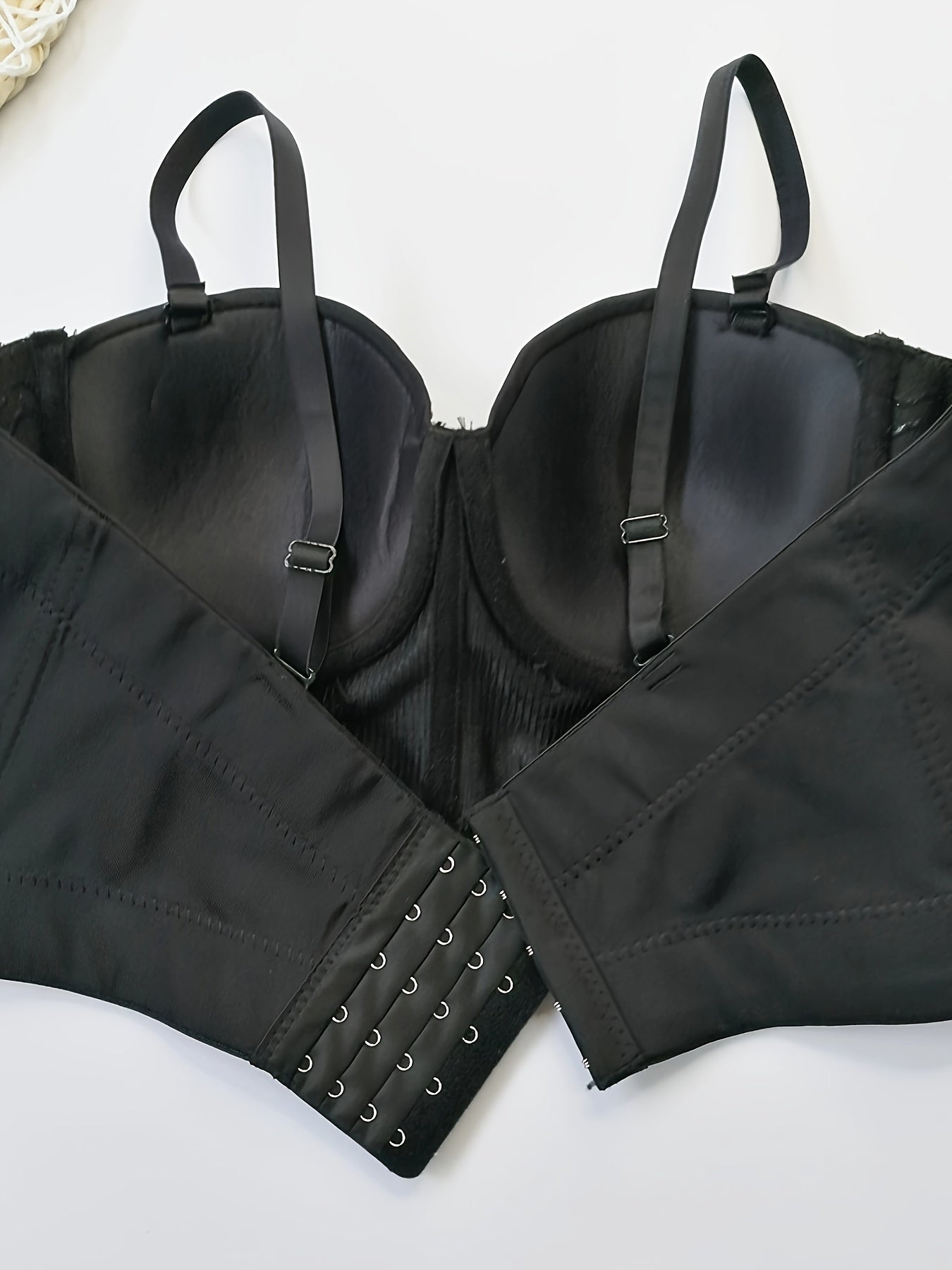 #8185 French Design Sleeveless Vest, Niche Shaping Underwear for Women, Fishbone Top with Studs and Shiny Rhinestones, Women'S Group Tightening Wrap Chest