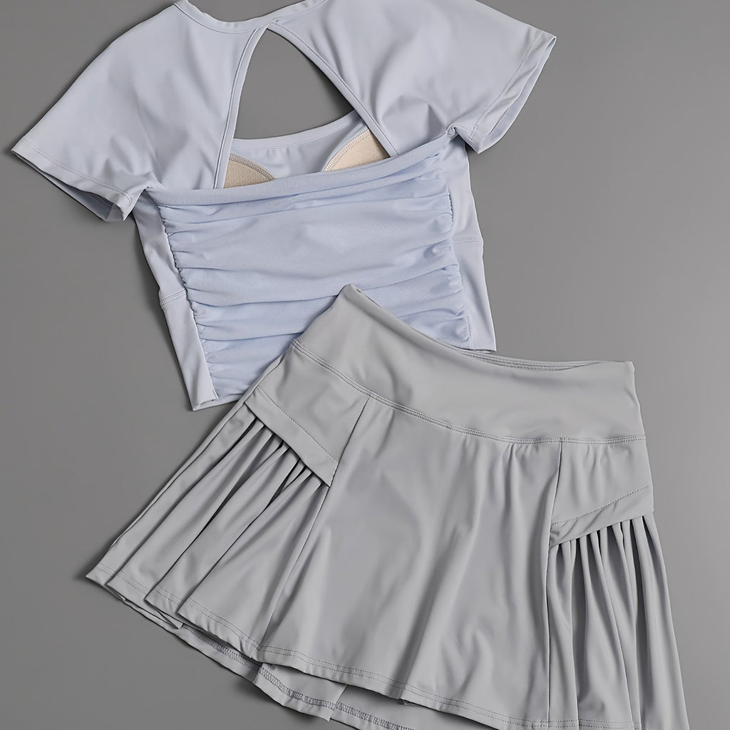 A Stylish Two-Piece Sports Outfit