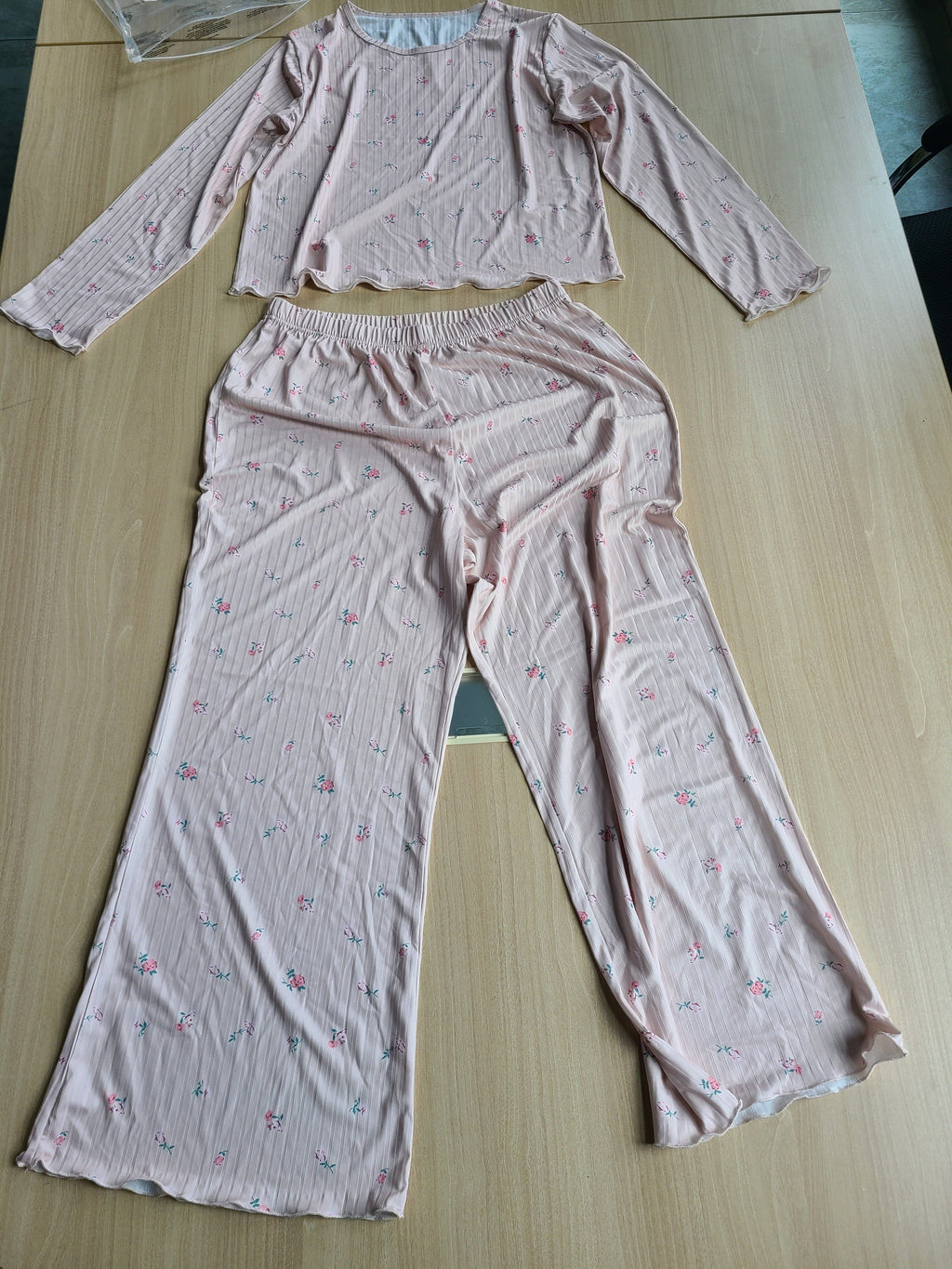 Floral Print Textured Fabric Long Sleeve Pantsuit for Autumn and Winter