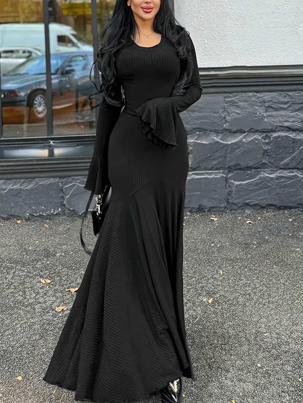 Style Round Neck Flared Sleeve Solid Color Mermaid Dress