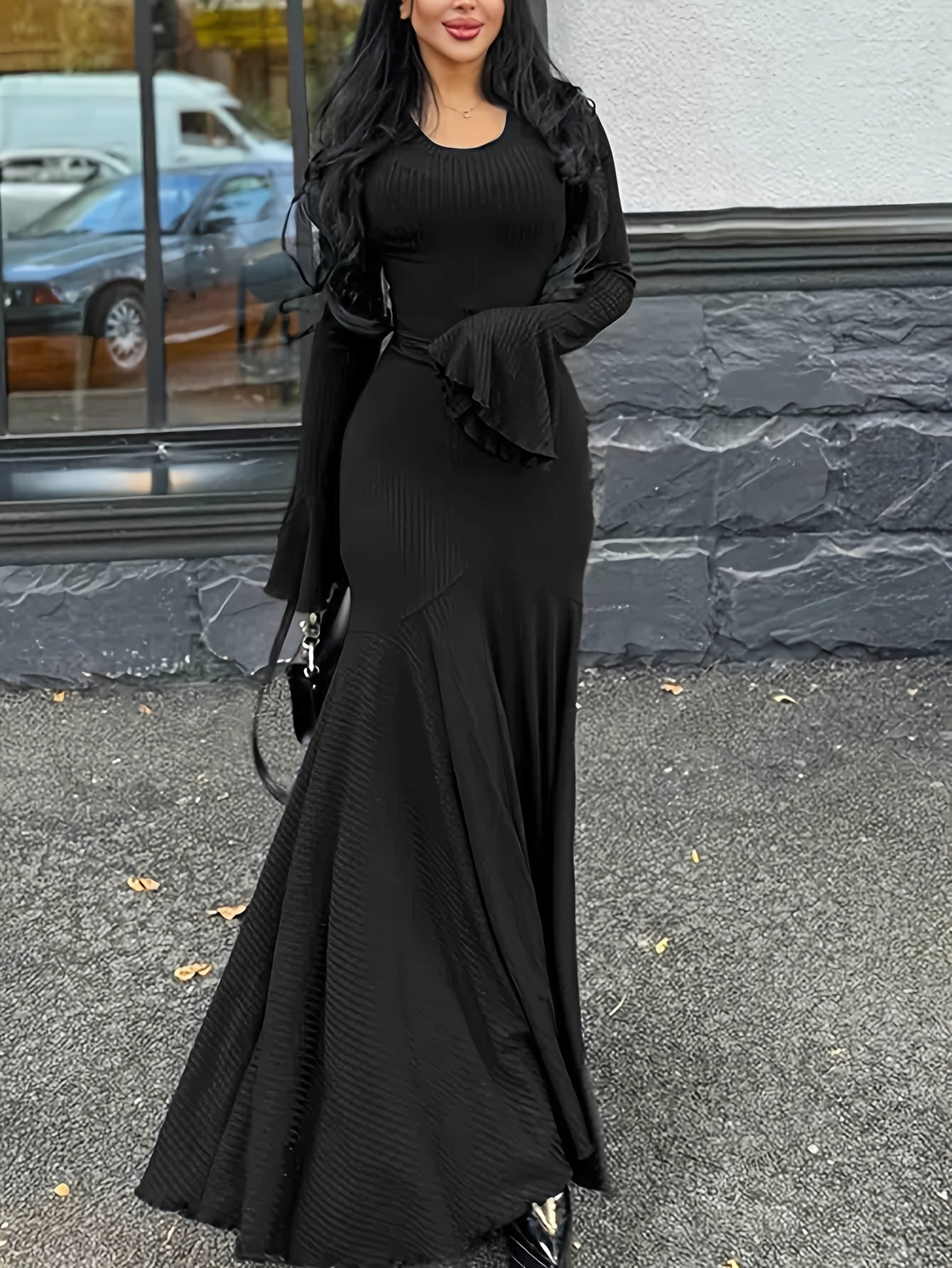 Style Round Neck Flared Sleeve Solid Color Mermaid Dress