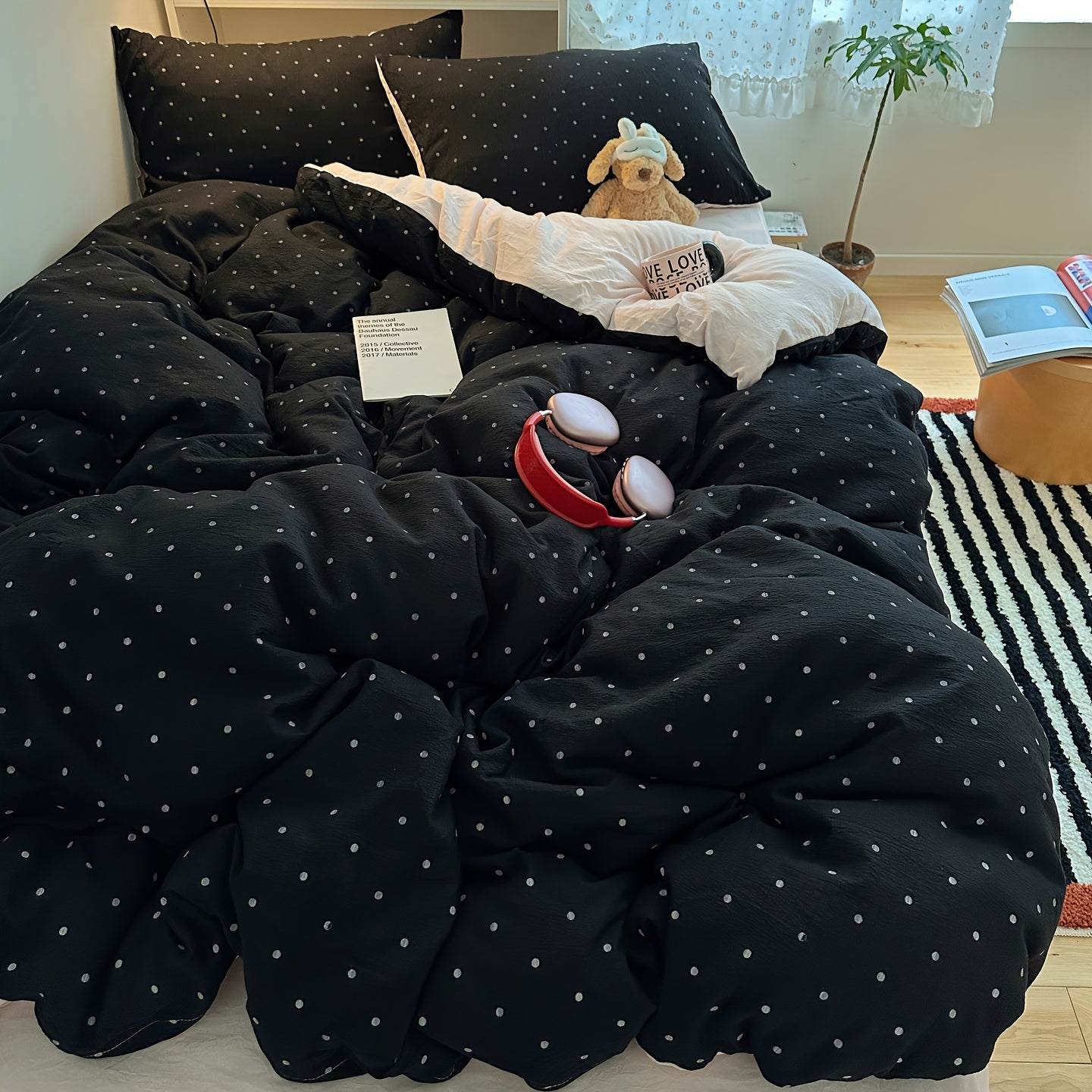 {4pcs} Polka Dot Soft Bedding Set