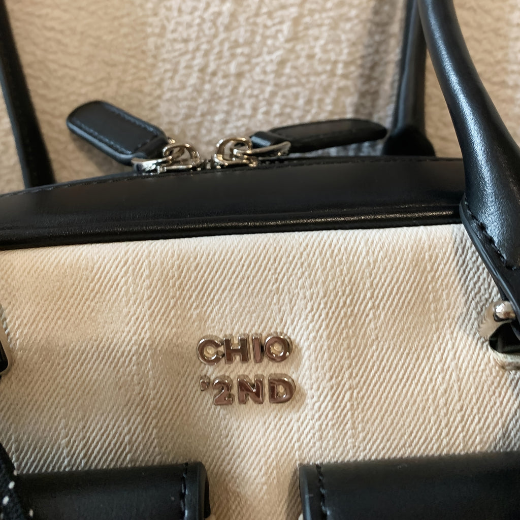 Boston Bag with Black & Beige Design