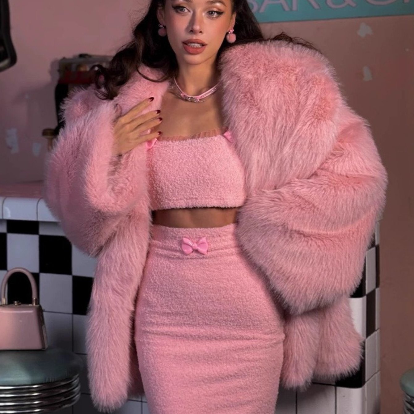 Women's Luxury Faux Fox Fur Coat - Thick Winter Coat with Plush Pink Fur, Oversized H-Line Silhouette & Short Length, Soft Quilted Jacket for Fall/Winter, Hand Washable Statement Outerwear, Relaxed Fit with Drop Shoulder Slee