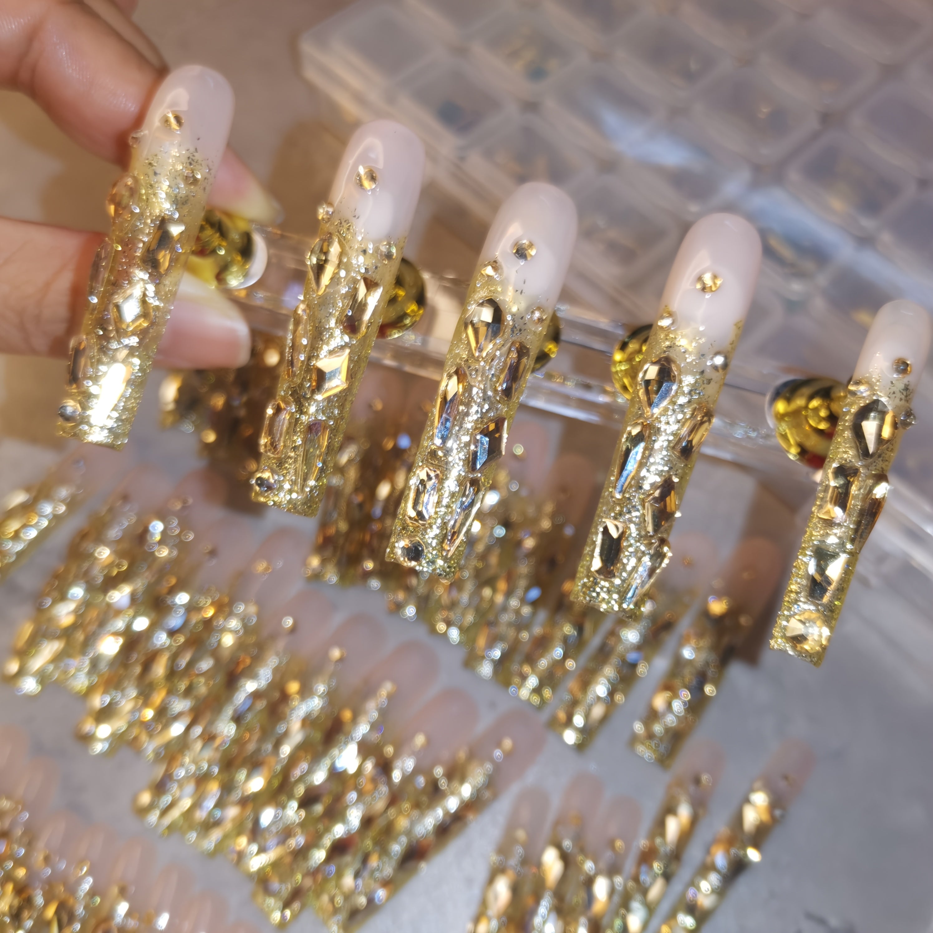 {10pcs} Champagne Golden Full-Coverage Rhinestone Extra-Long Press-On Nails