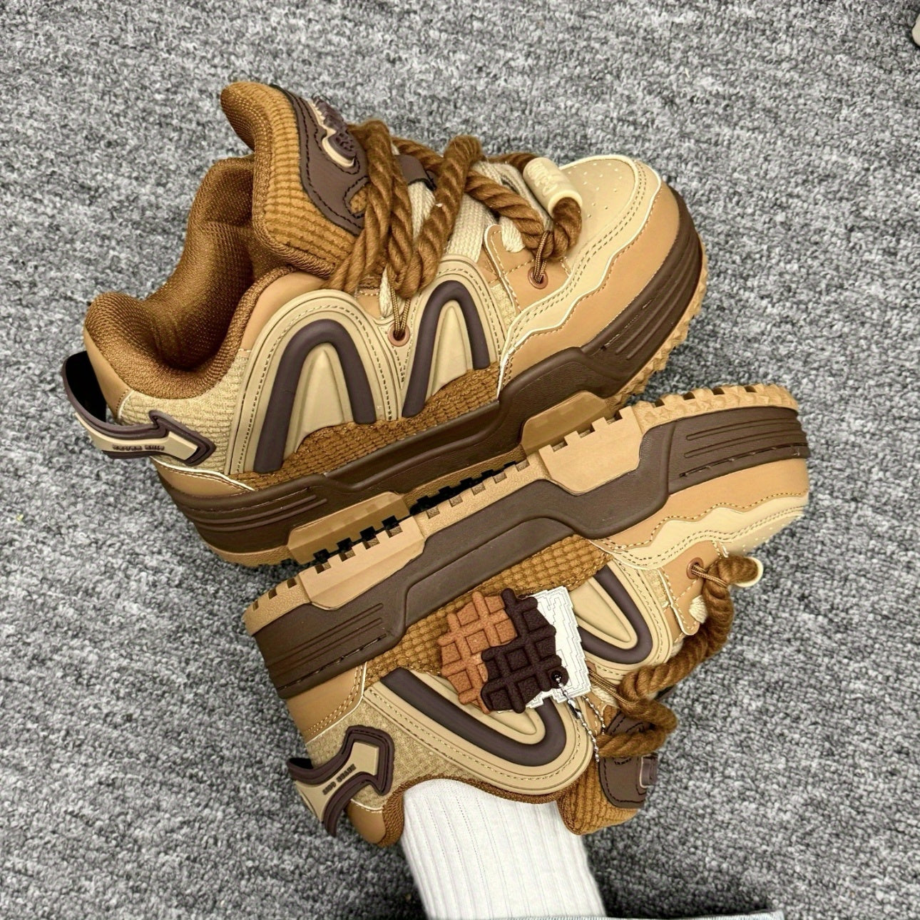 Vintage Skate Sneakers