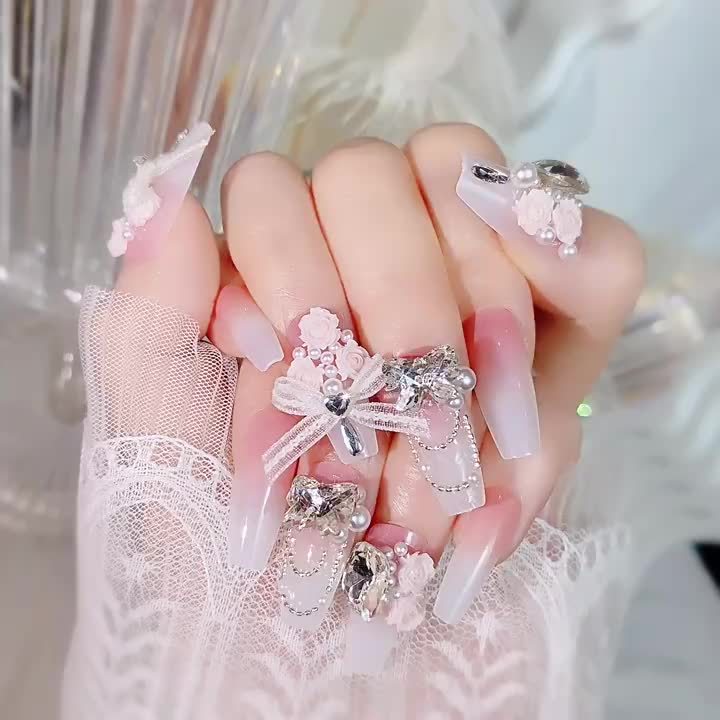 [24pcs} Spring and Summer Pink Gradient Flower Lace Bow Medium Ballet Shaped Nails