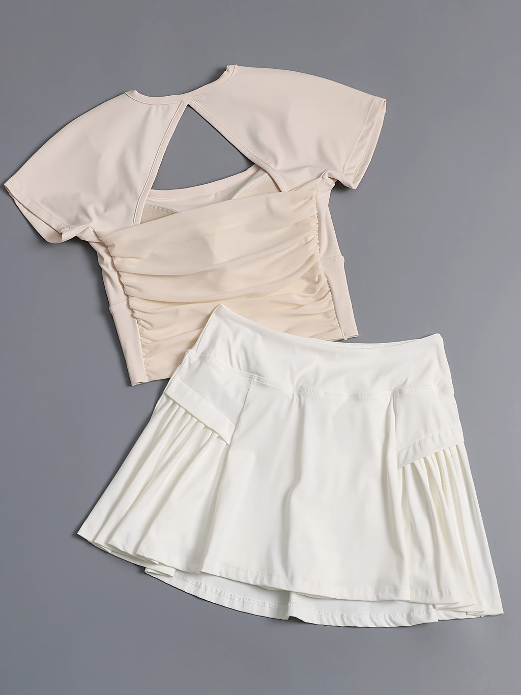 A Stylish Two-Piece Sports Outfit