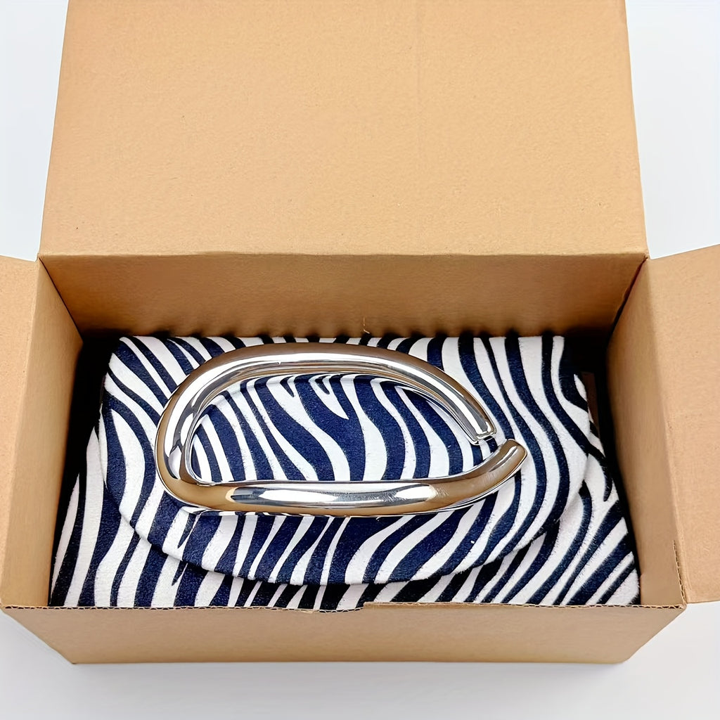 Women'S Elegant Evening Clutch Purse - Magnetic Closure & Detachable Chain Strap, Black & White Zebra Stripe Pattern, Corduroy Formal event bag for Parties, Weddings, Everyday - Luxury Party Handbag Gift for Women, Ladies Han