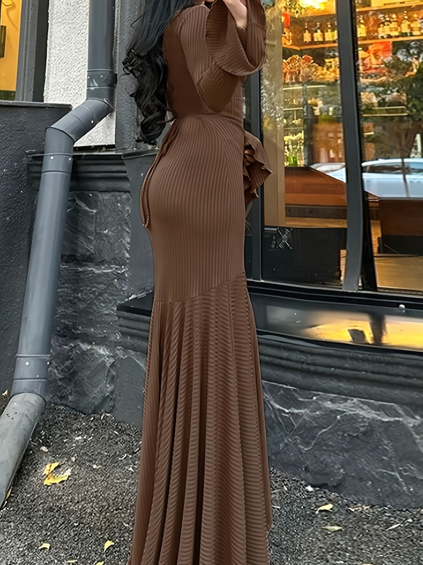 Style Round Neck Flared Sleeve Solid Color Mermaid Dress